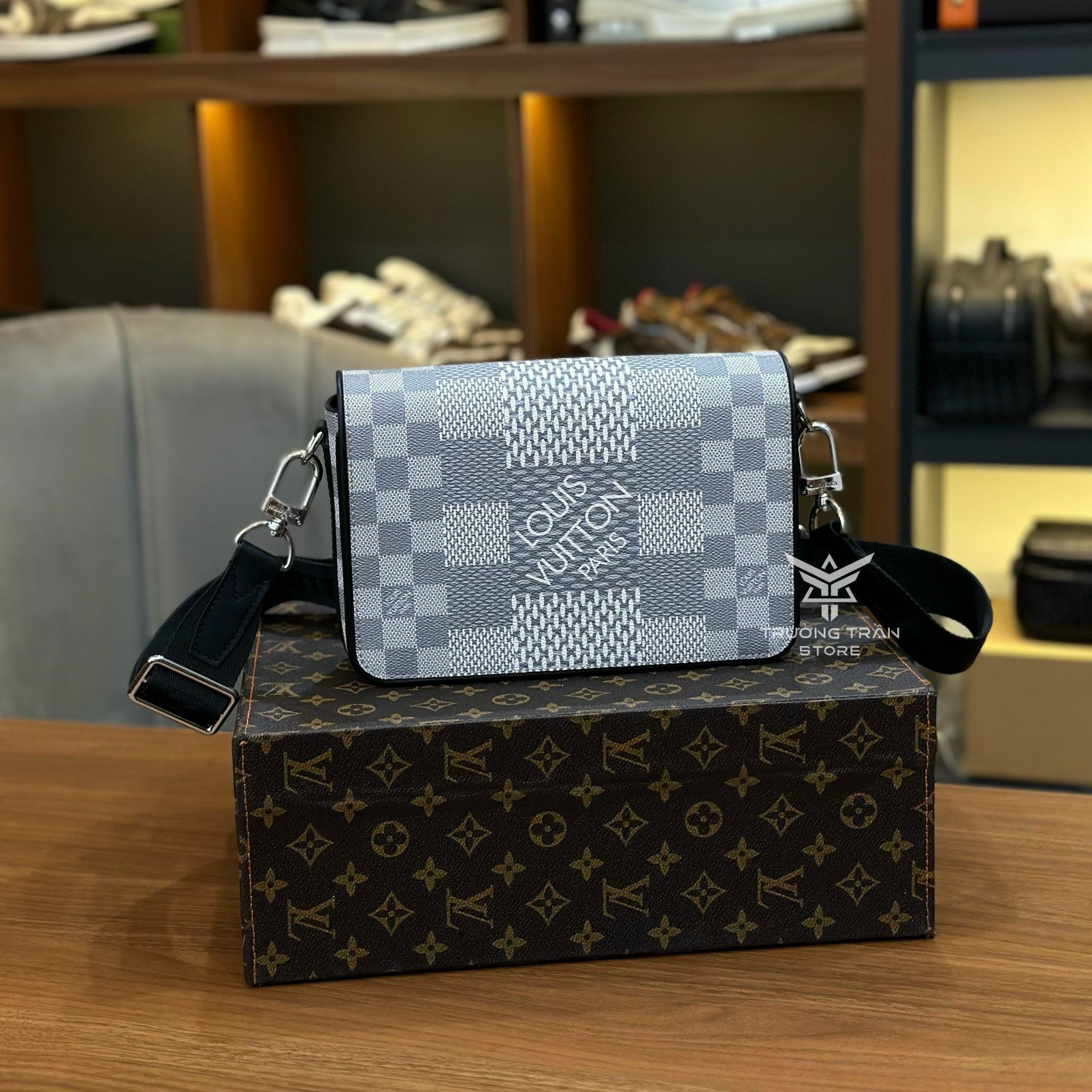 Túi xách - Túi Đeo Chéo Louis Vuitton - Nam - TXTT172
