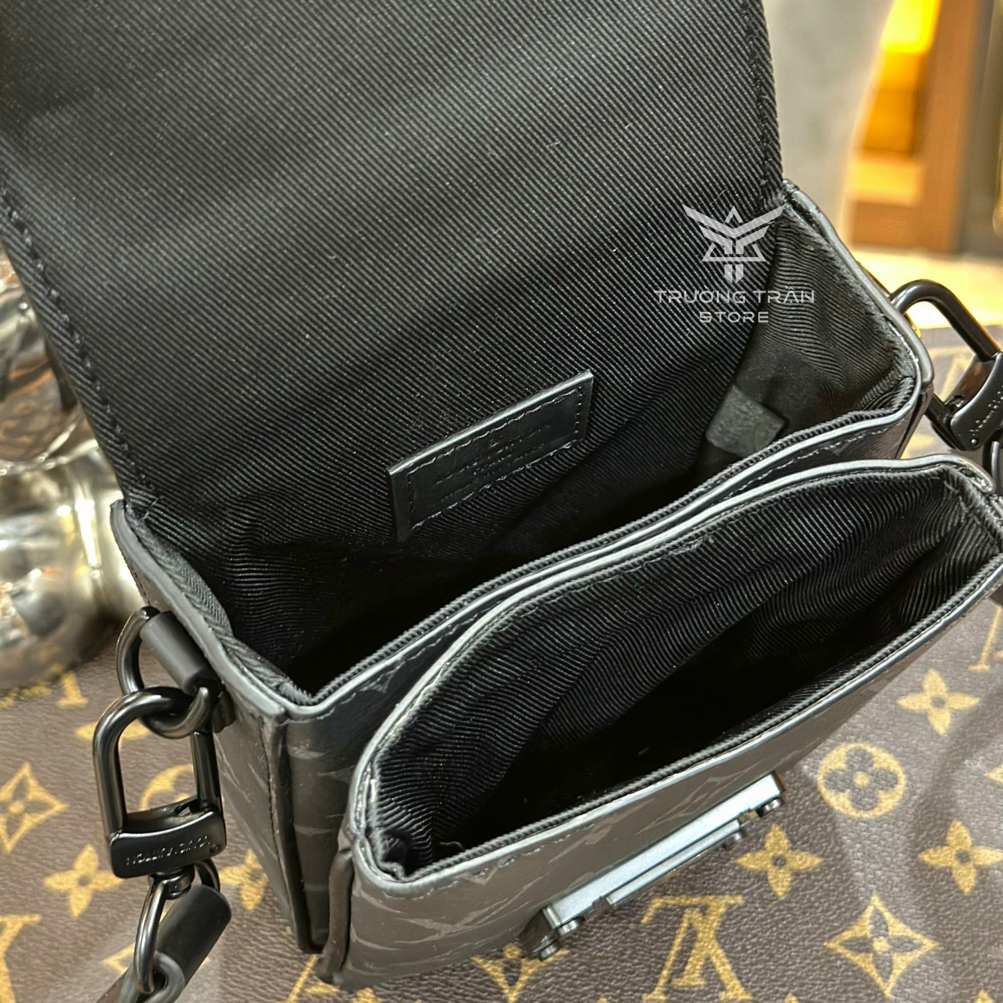 Túi Xách - Túi Đeo Chéo Louis Vuitton - Nam - TXTT234