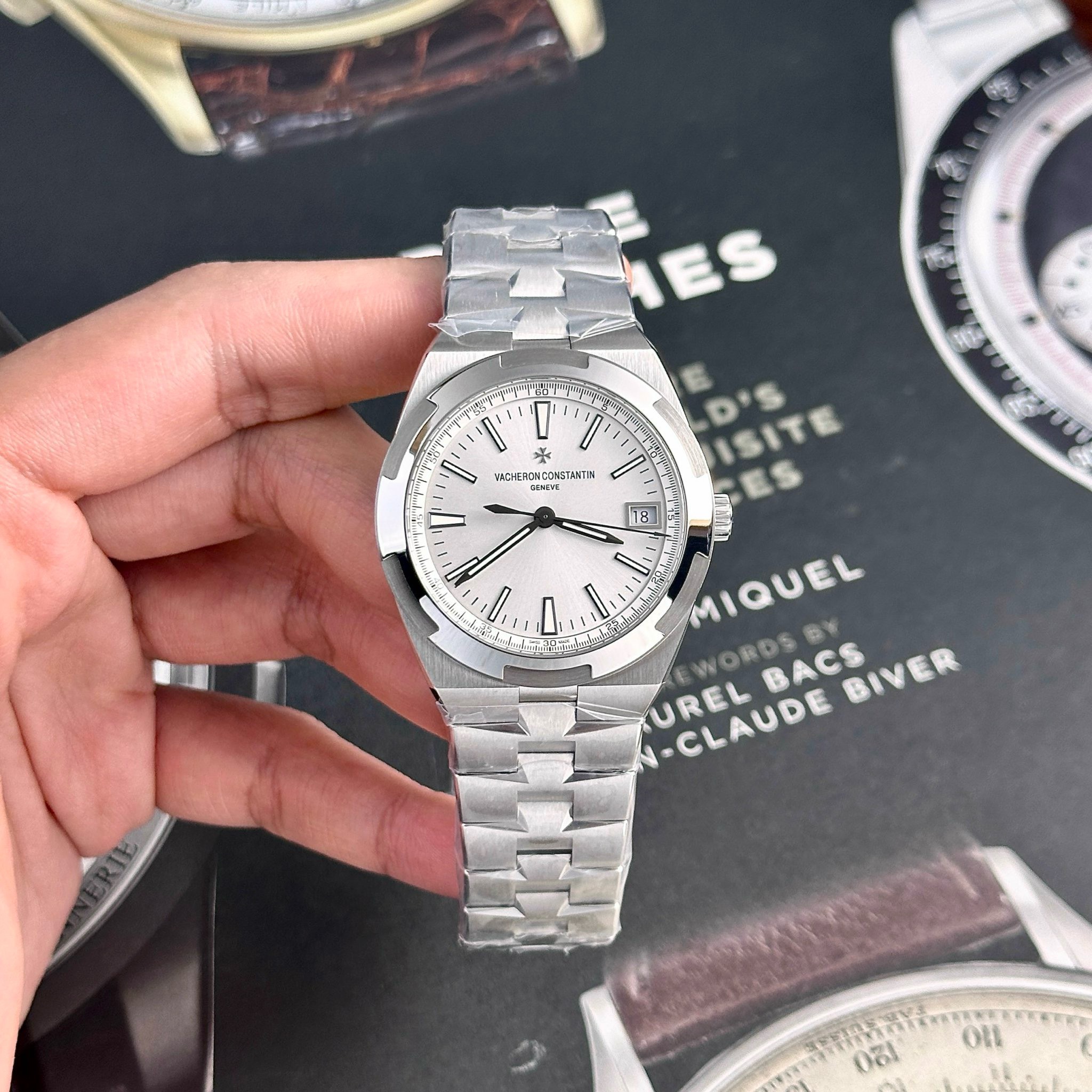 VACHERON CONSTANTIN OVERSEAS 41 MM - Đồng Hồ Vacheron Constantin - Nam - DHNTT1107