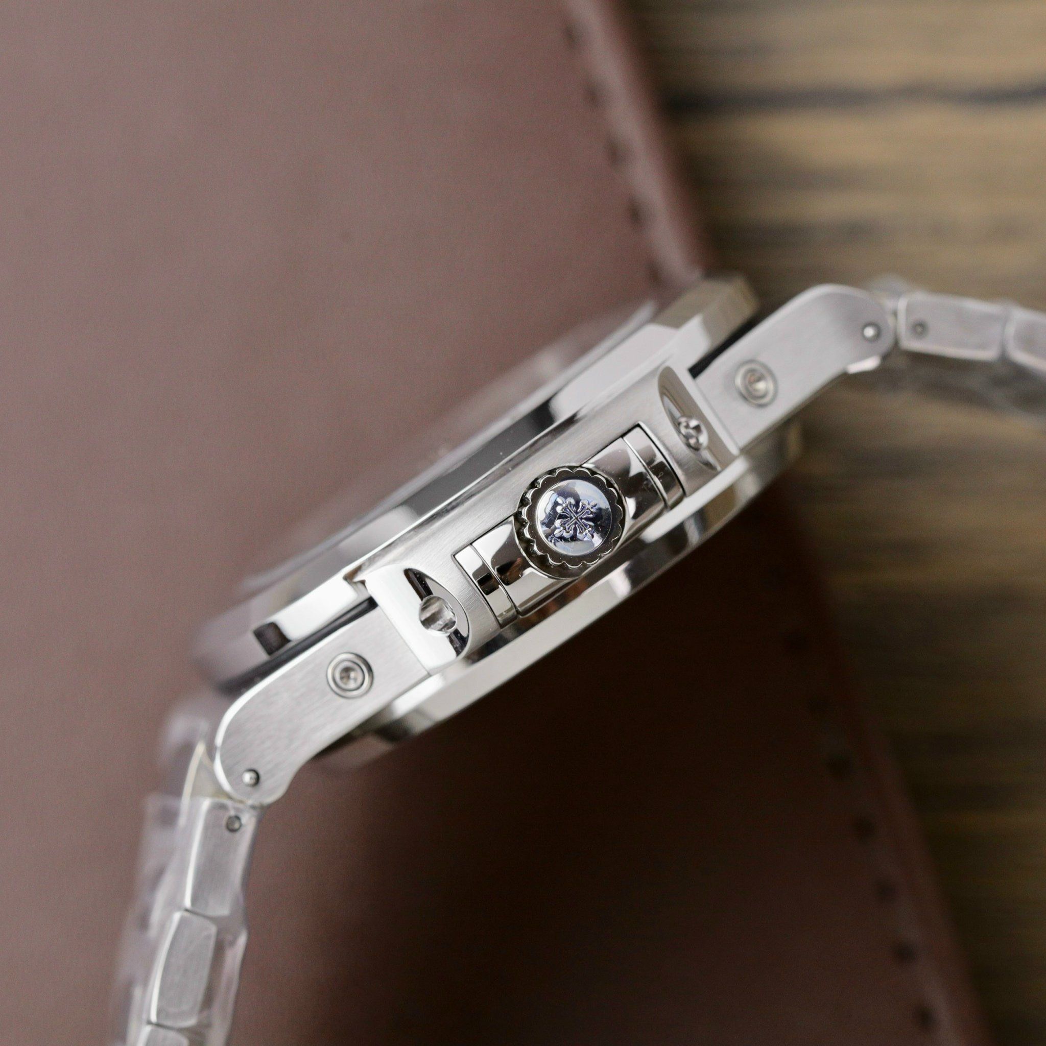 PATEK PHILIPPE NAUTILUS 40 MM - Đồng Hồ Patek Philippe - Nam - DHNTT1669