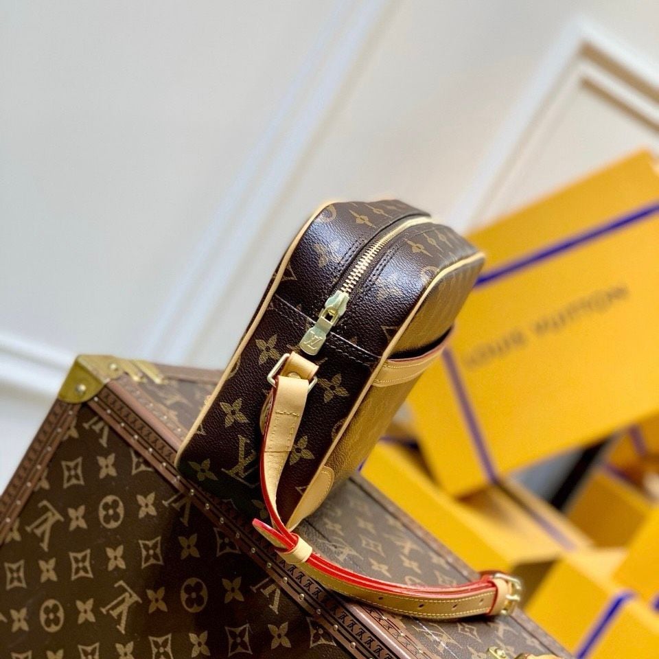 Túi Xách - Túi Đeo Chéo Louis Vuitton - Nam - TXTT182
