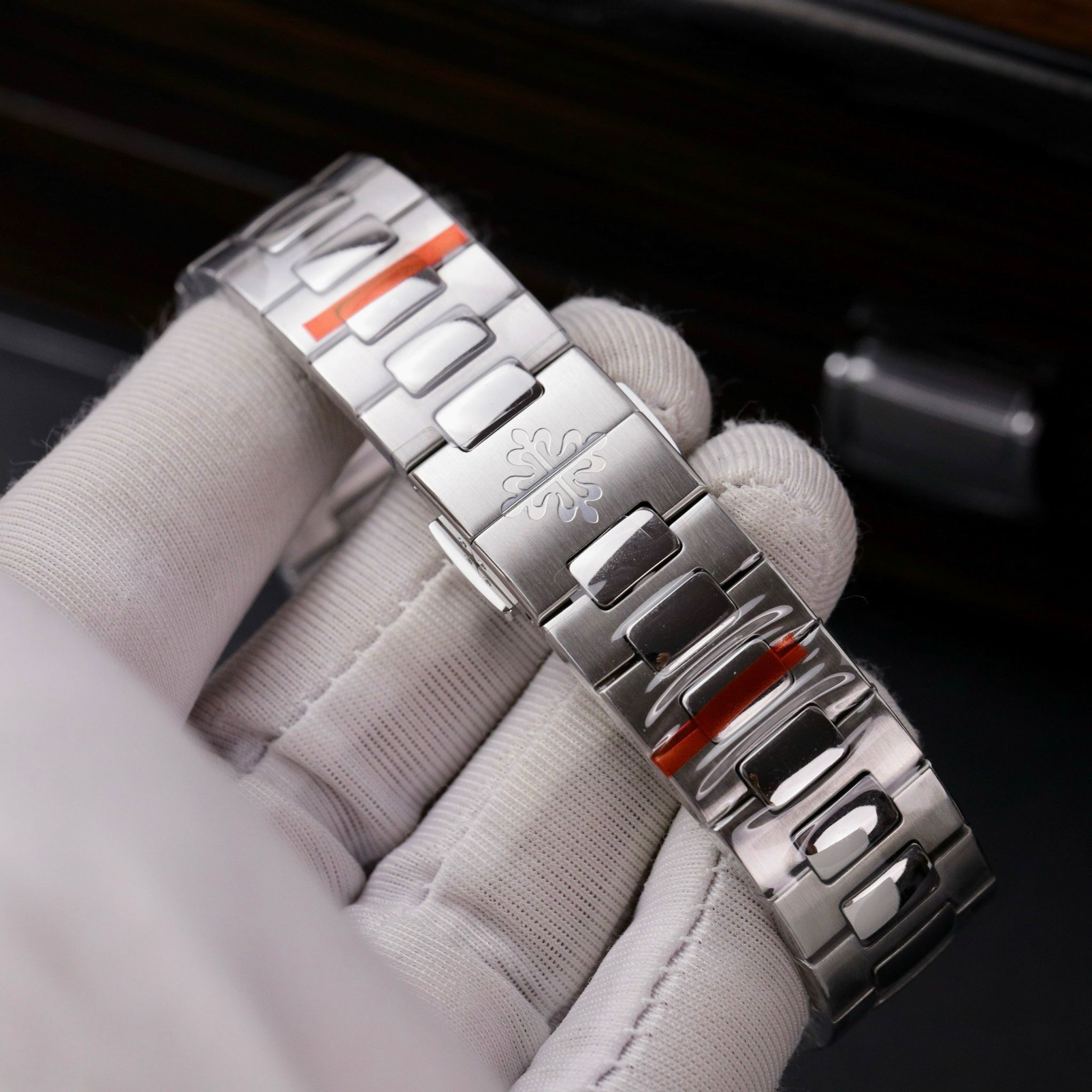 PATEK PHILIPPE NAUTILUS 40 MM - Đồng Hồ Patek Philippe - Nam - DHNTT472