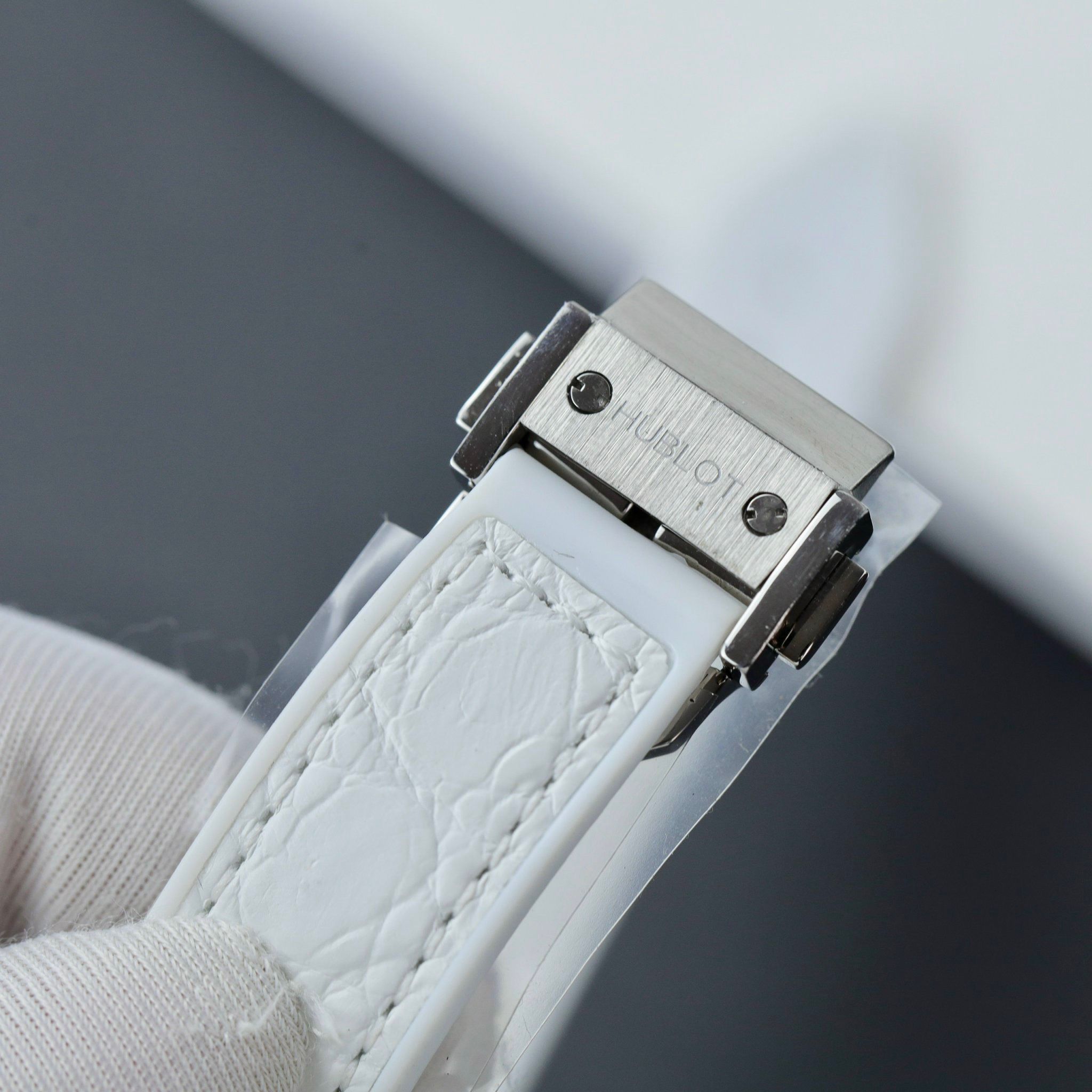 HUBLOT CLASSIC FUSION 33 MM - Đồng Hồ Hublot - Nữ - DHTT625