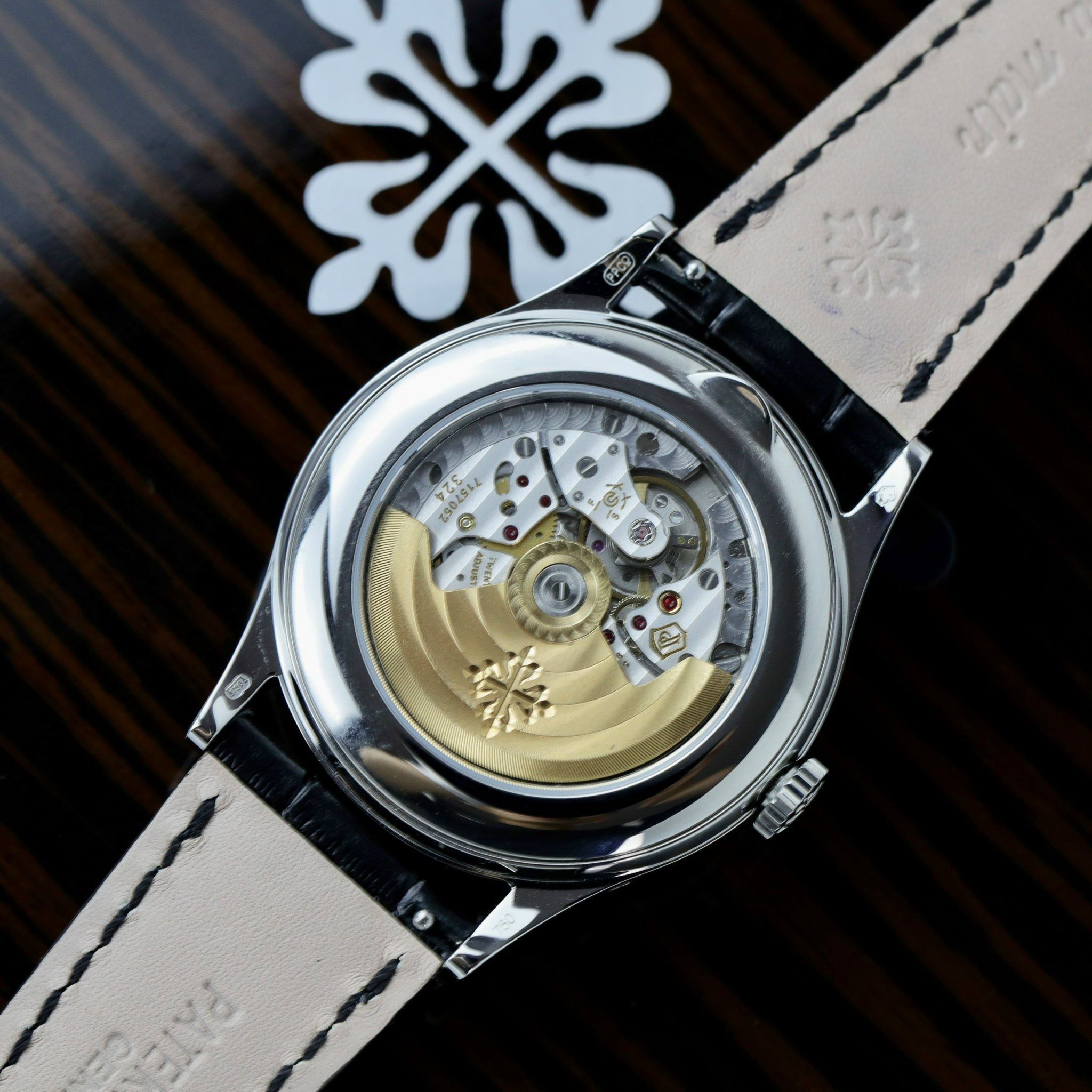 PATEK PHILIPPE COMPLICATIONS 39 MM - Đồng Hồ Patek Philippe - Nam - DHNTT667