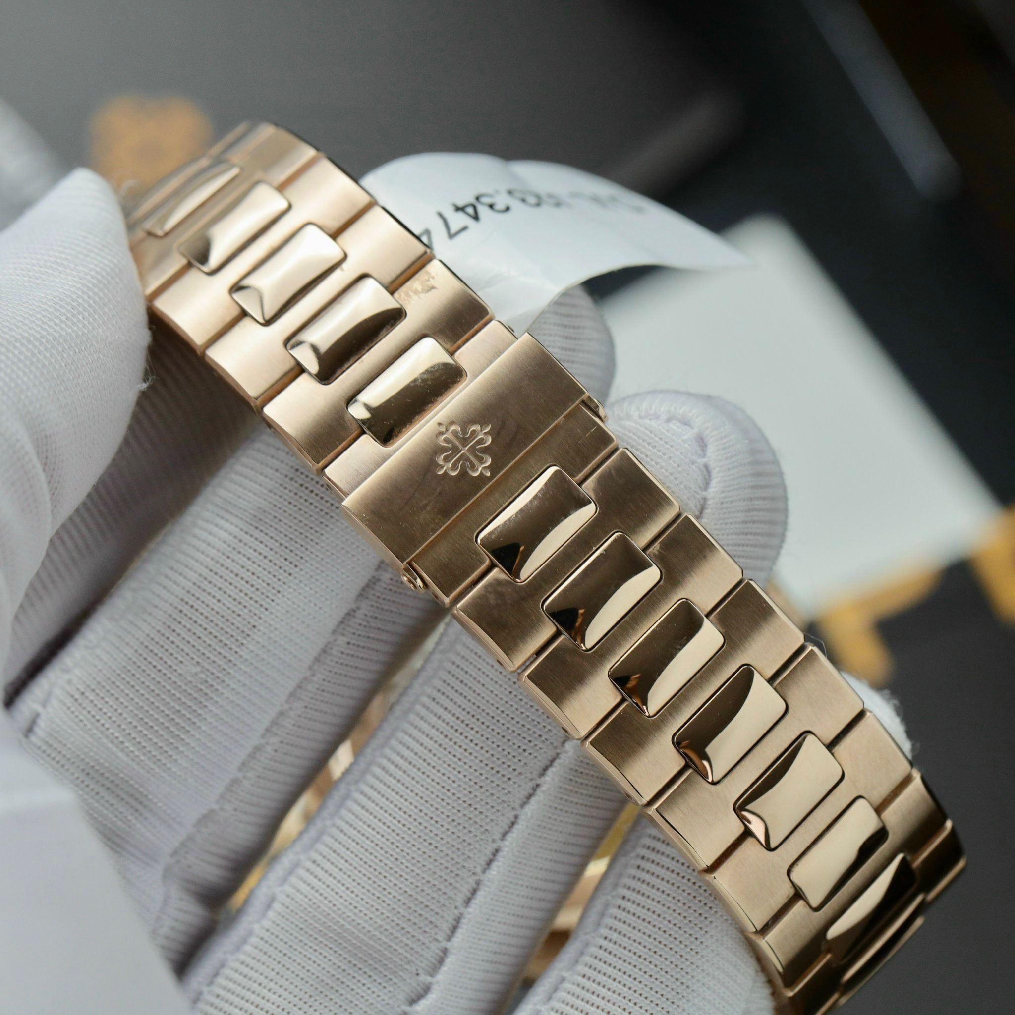 PATEK PHILIPPE NAUTILUS 40 MM - Đồng Hồ Patek Philippe - Nam - DHNTT565