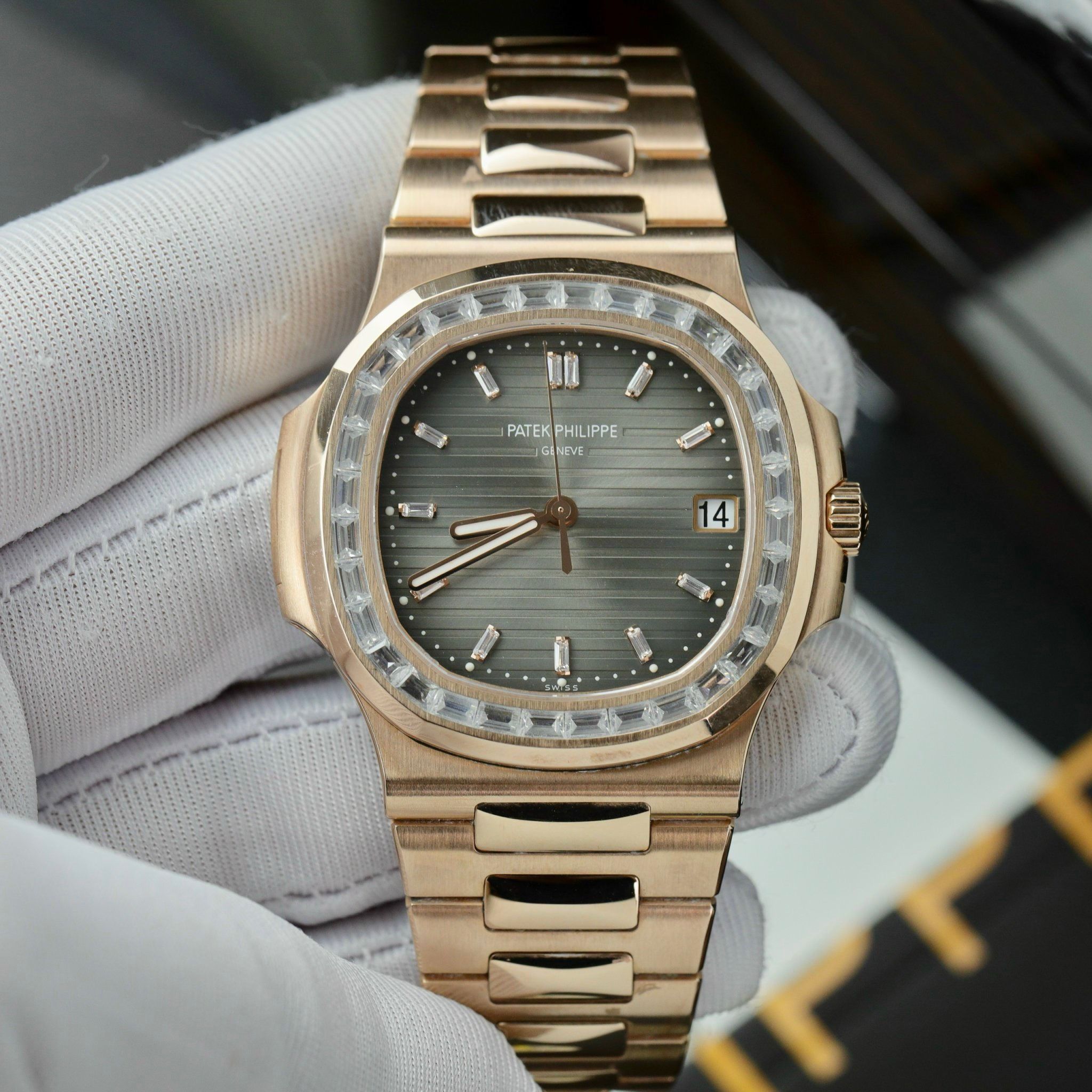 PATEK PHILIPPE NAUTILUS 40 MM - Đồng Hồ Patek Philippe - Nam - DHNTT565