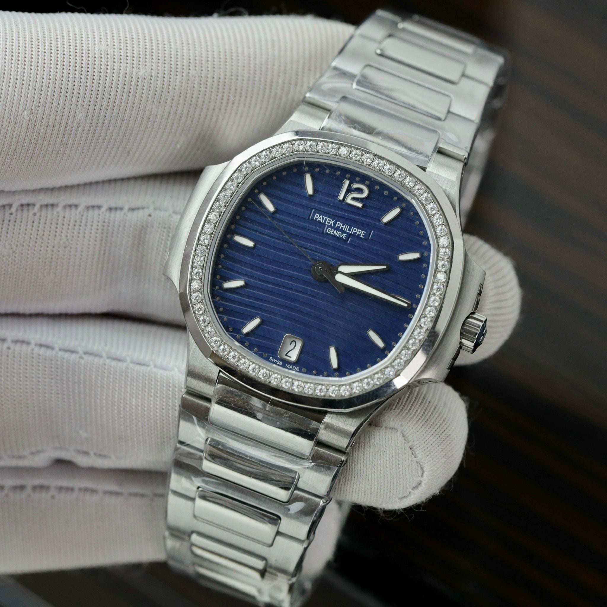 PATEK PHILIPPE NAUTILUS 35 MM - Đồng Hồ Patek Philippe - Nữ - DHTT508