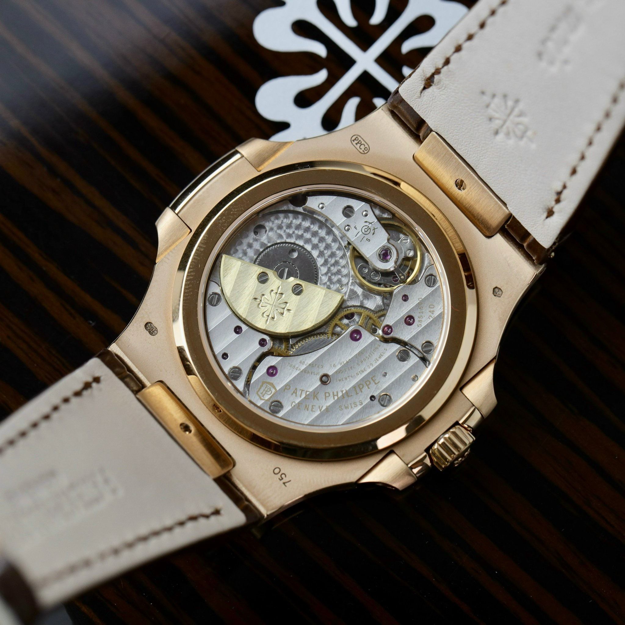 PATEK PHILIPPE NAUTILUS 40 MM - Đồng Hồ Patek Philippe - Nam - DHNTT605