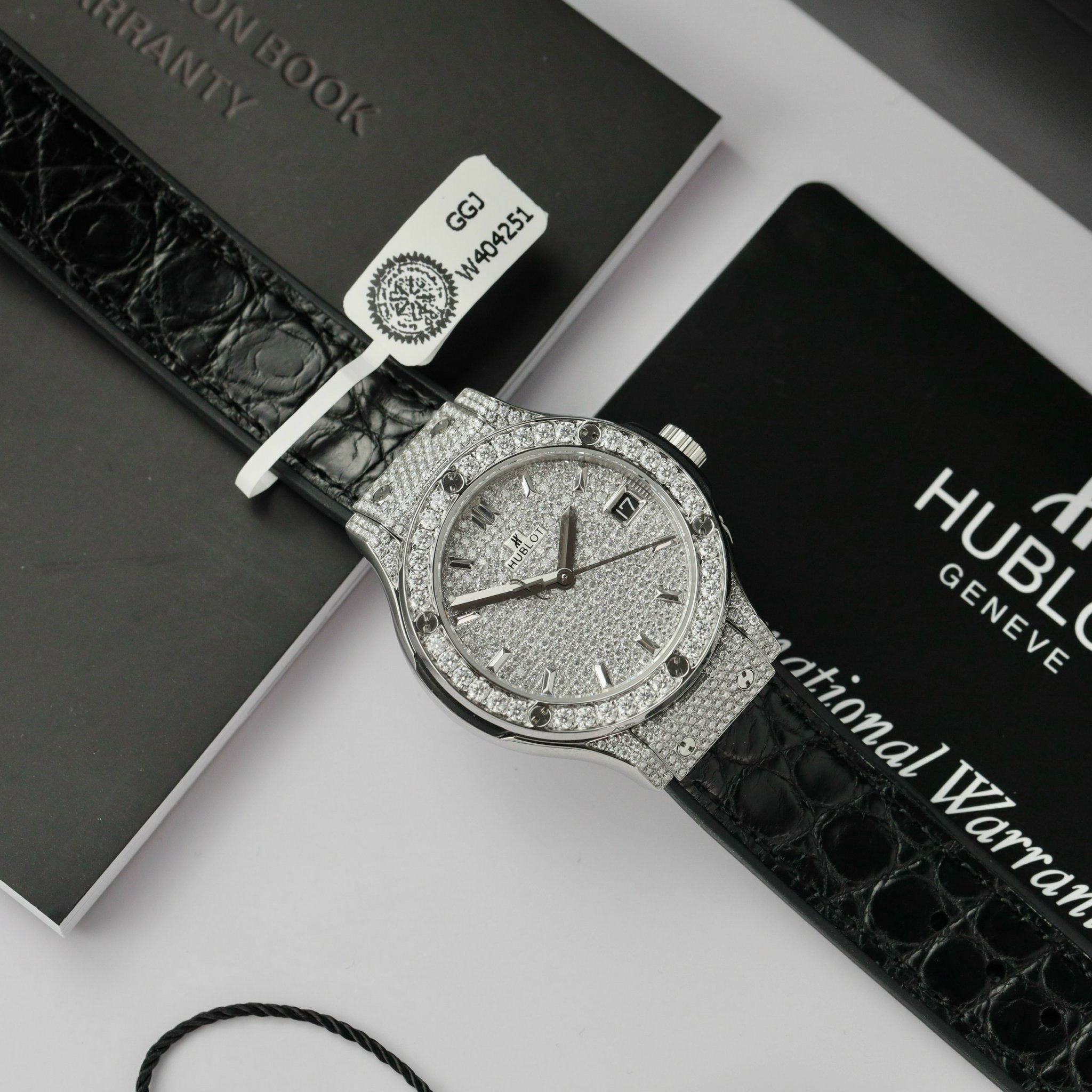 HUBLOT CLASSIC FUSION 33 MM - Đồng Hồ Hublot - Nữ - DHTT525