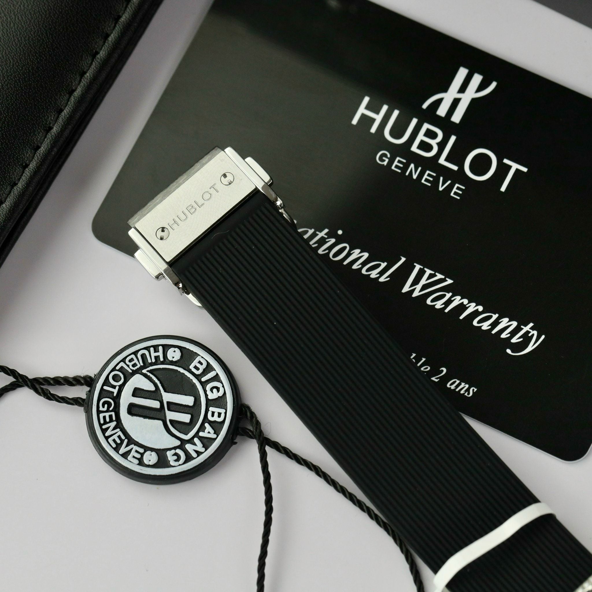 HUBLOT CLASSIC FUSION 38 MM - Đồng Hồ Hublot - Nữ - DHTT662