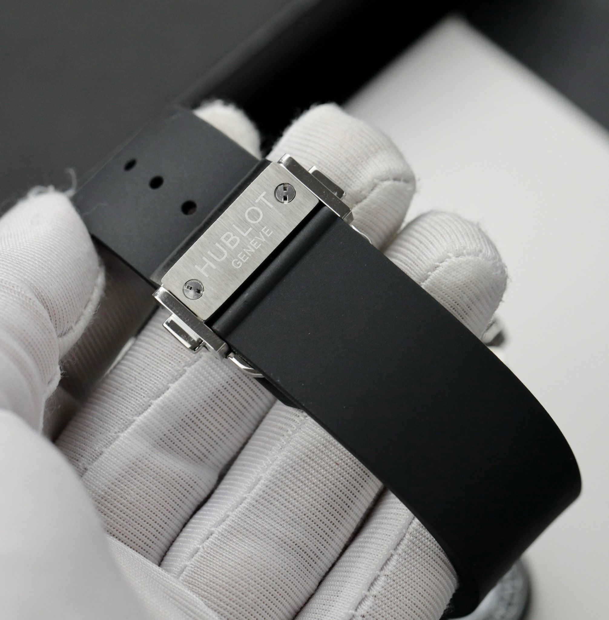 HUBLOT BIG BANG TOURBILLON 42 MM - Đồng Hồ Hublot - Nam - DHNTT1317