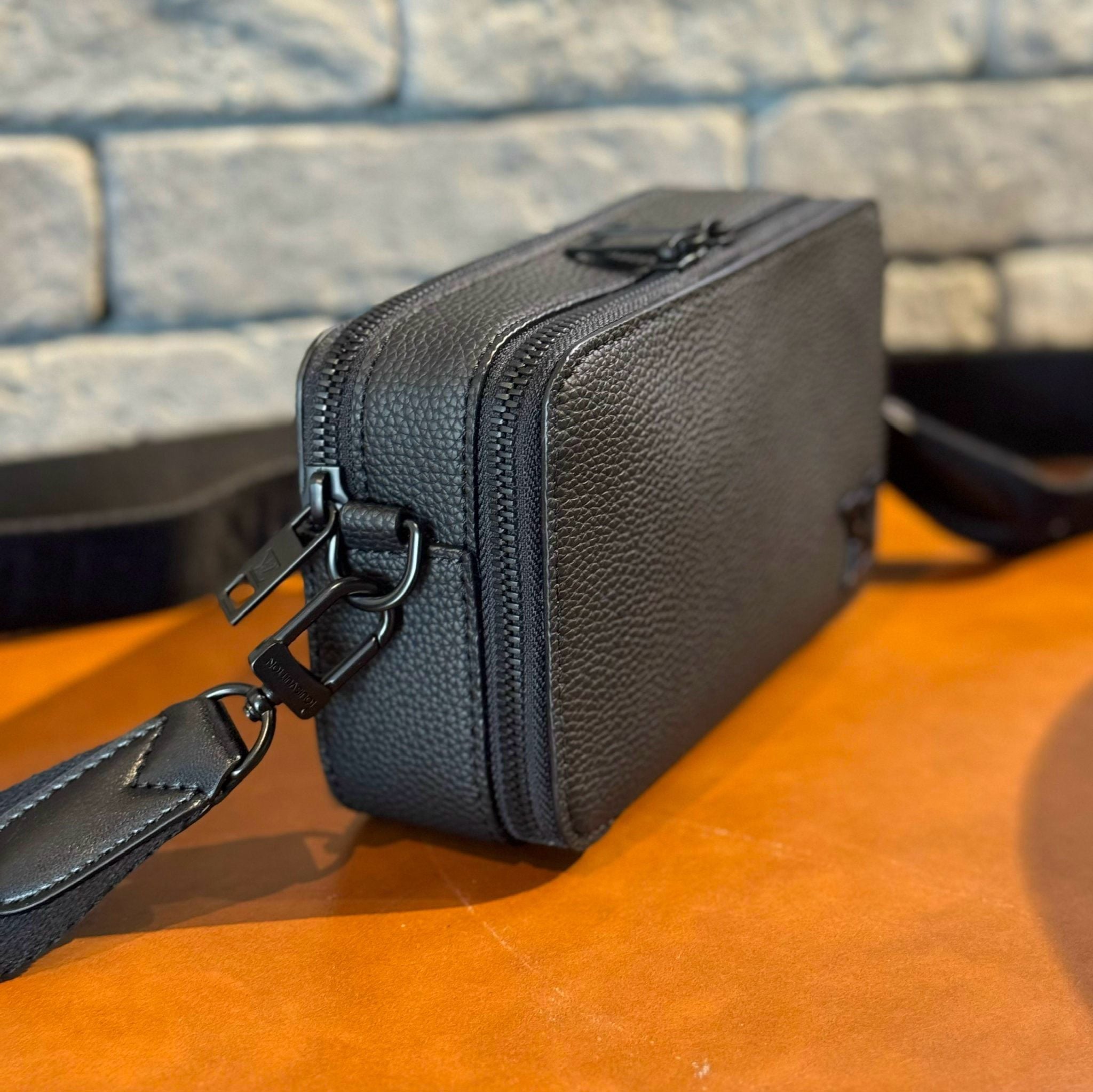 Túi Xách - Túi Đeo Chéo Louis Vuitton - Nam - TXTT179
