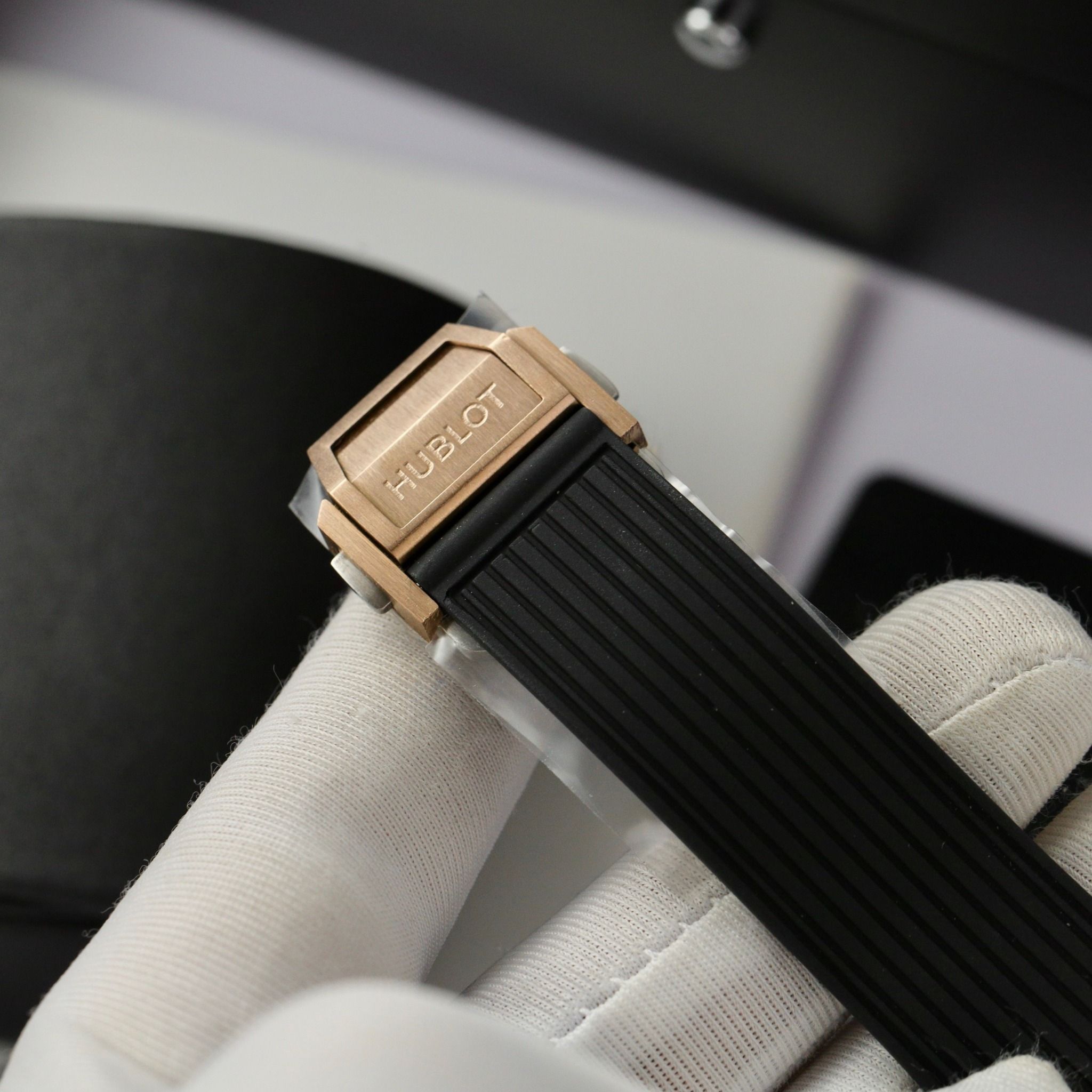 HUBLOT BIG BANG ONECLICK 39 MM - Đồng Hồ Hublot - Nữ - DHTT544