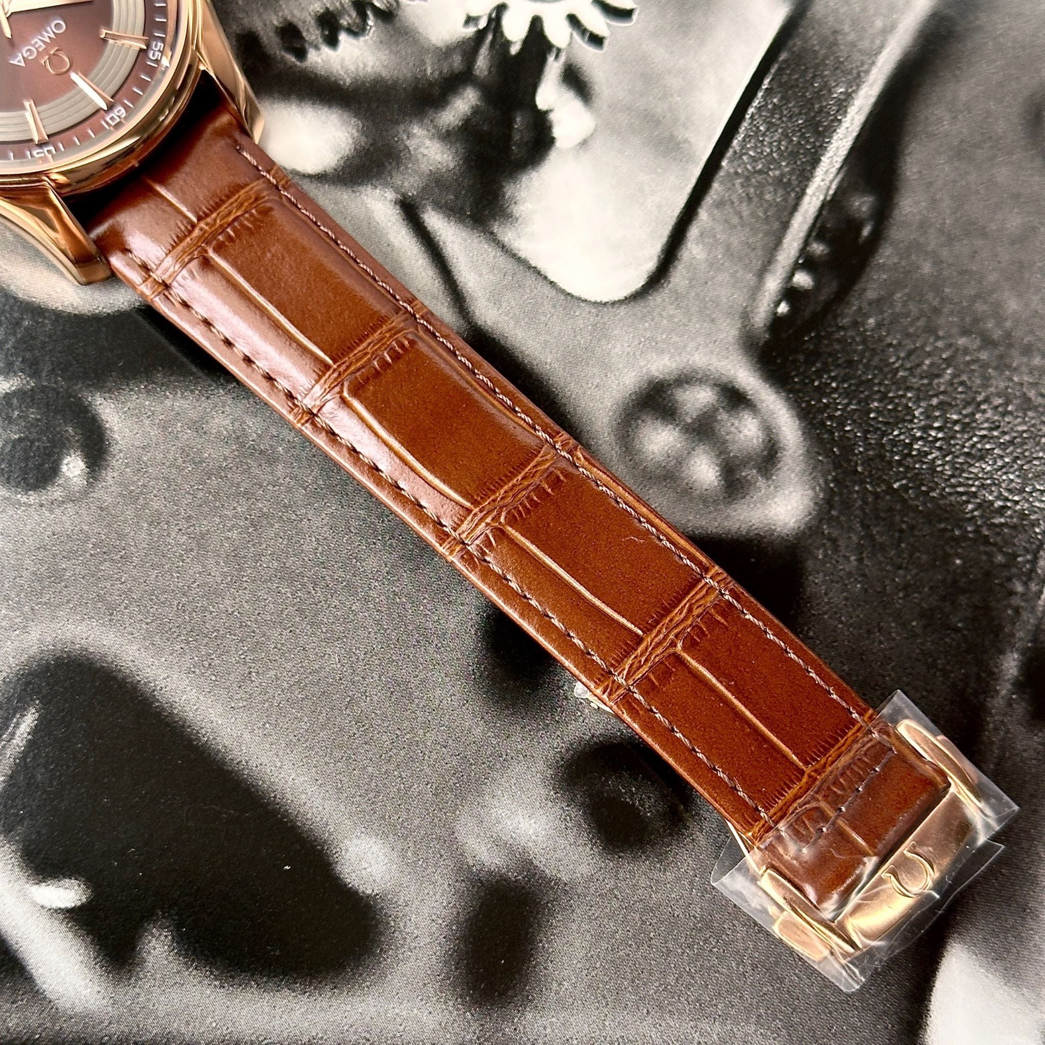 OMEGA DE VILLE HOUR VISION 41 MM - Đồng Hồ Omega - Nam - DHNTT1601