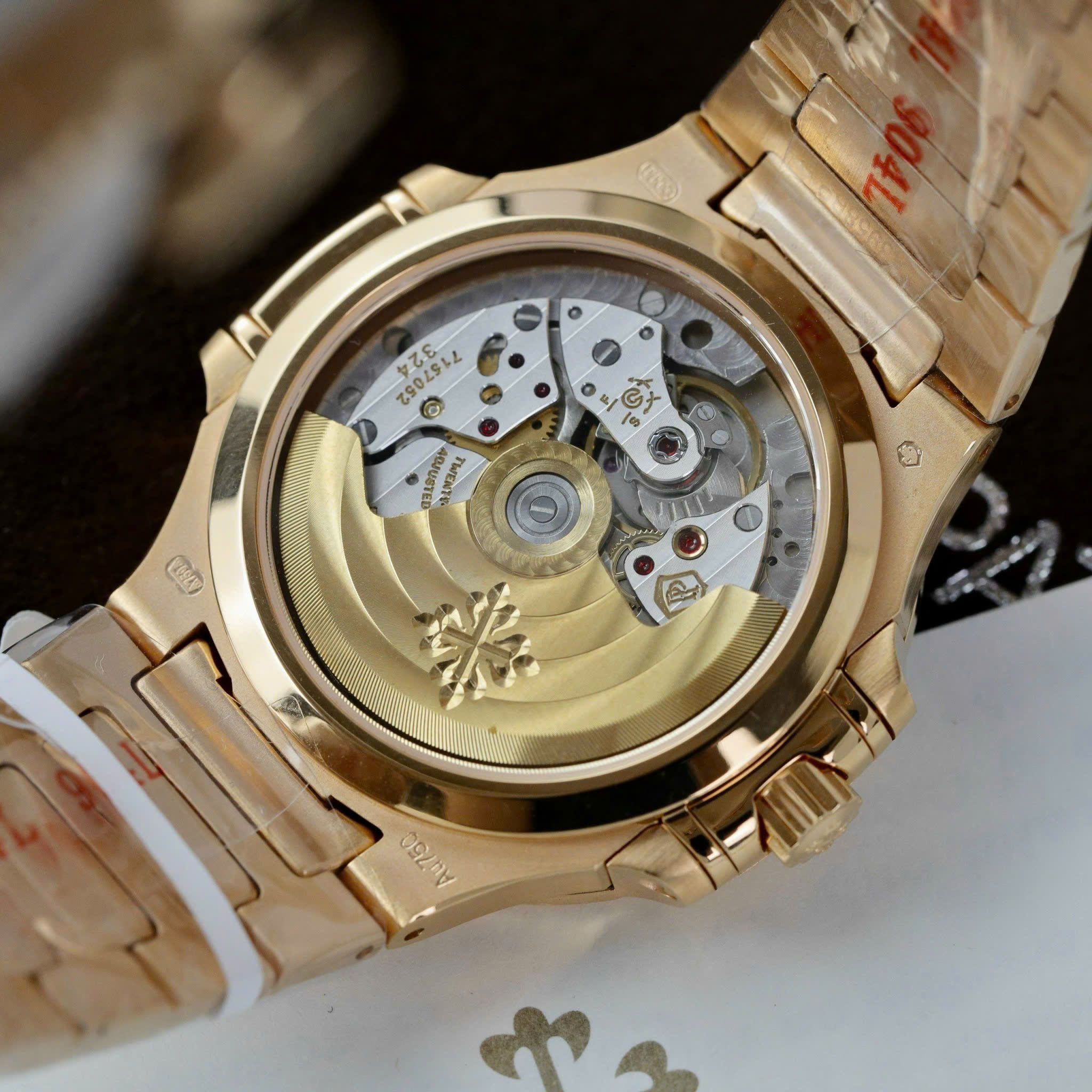 PATEK PHILIPPE NAUTILUS 35 MM - Đồng Hồ Patek Philippe - Nữ - DHTT164