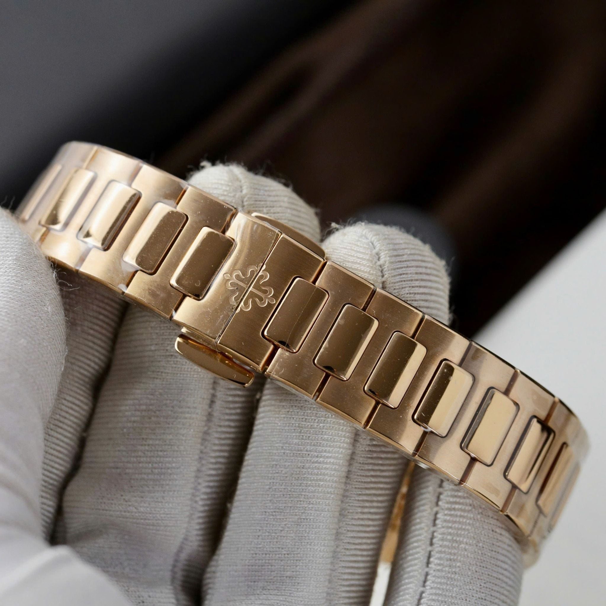 PATEK PHILIPPE NAUTILUS 35 MM - Đồng Hồ Patek Philippe - Nữ - DHTT164