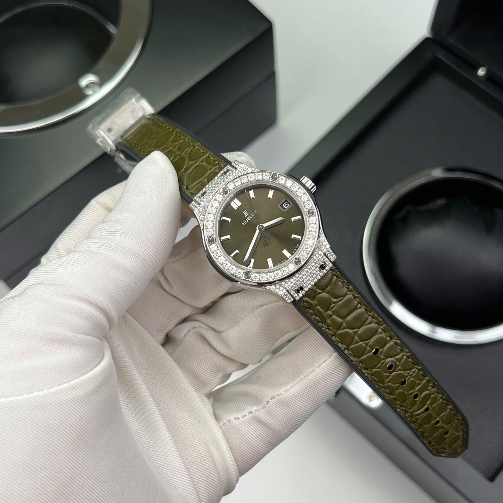 HUBLOT CLASSIC FUSION 33 MM - Đồng Hồ Hublot - Nữ - DHTT663