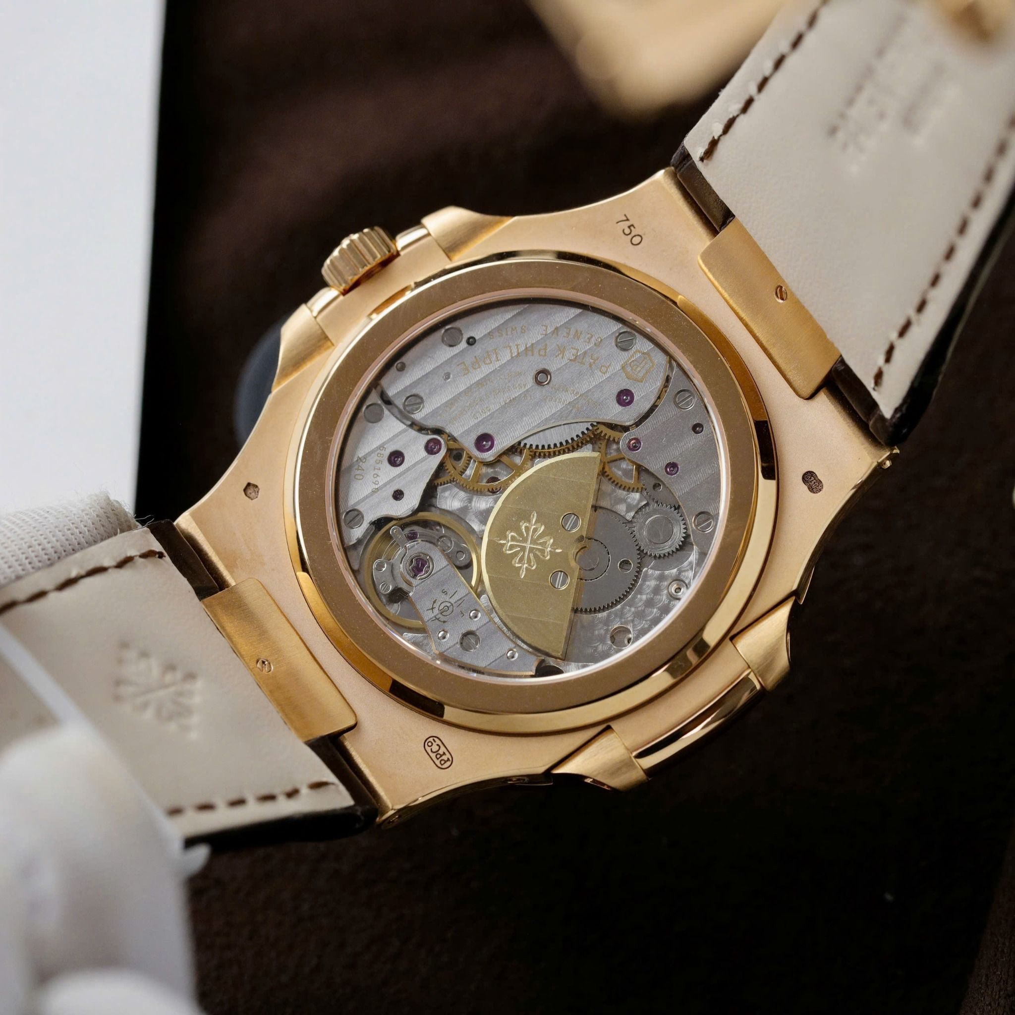 PATEK PHILIPPE NAUTILUS 40 MM - Đồng Hồ Patek Philippe - Nam - DHNTT401