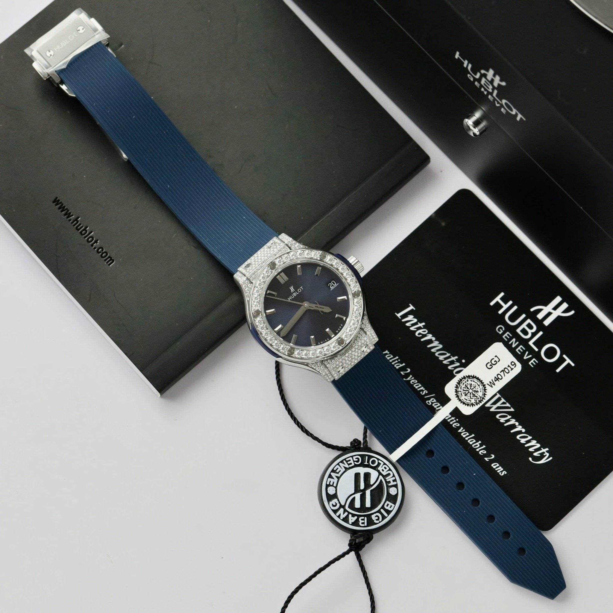 HUBLOT CLASSIC FUSION 33 MM - Đồng Hồ Hublot - Nữ - DHTT192