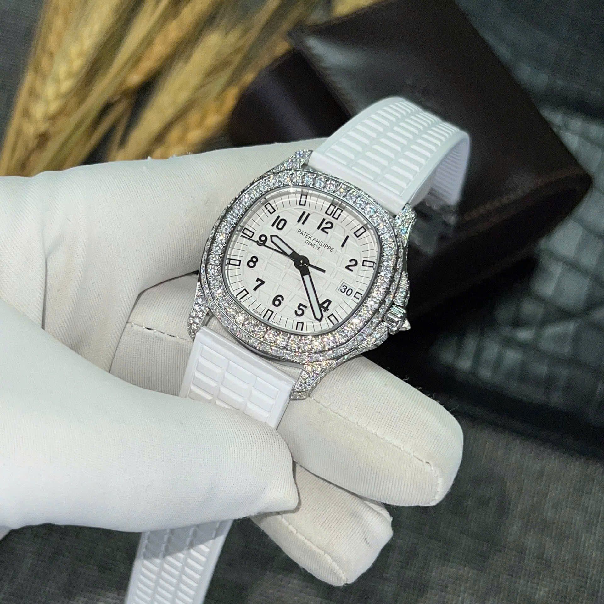 PATEK PHILIPPE AQUANAUT 36 MM - Đồng Hồ Patek Philippe - Nữ - DHTT530