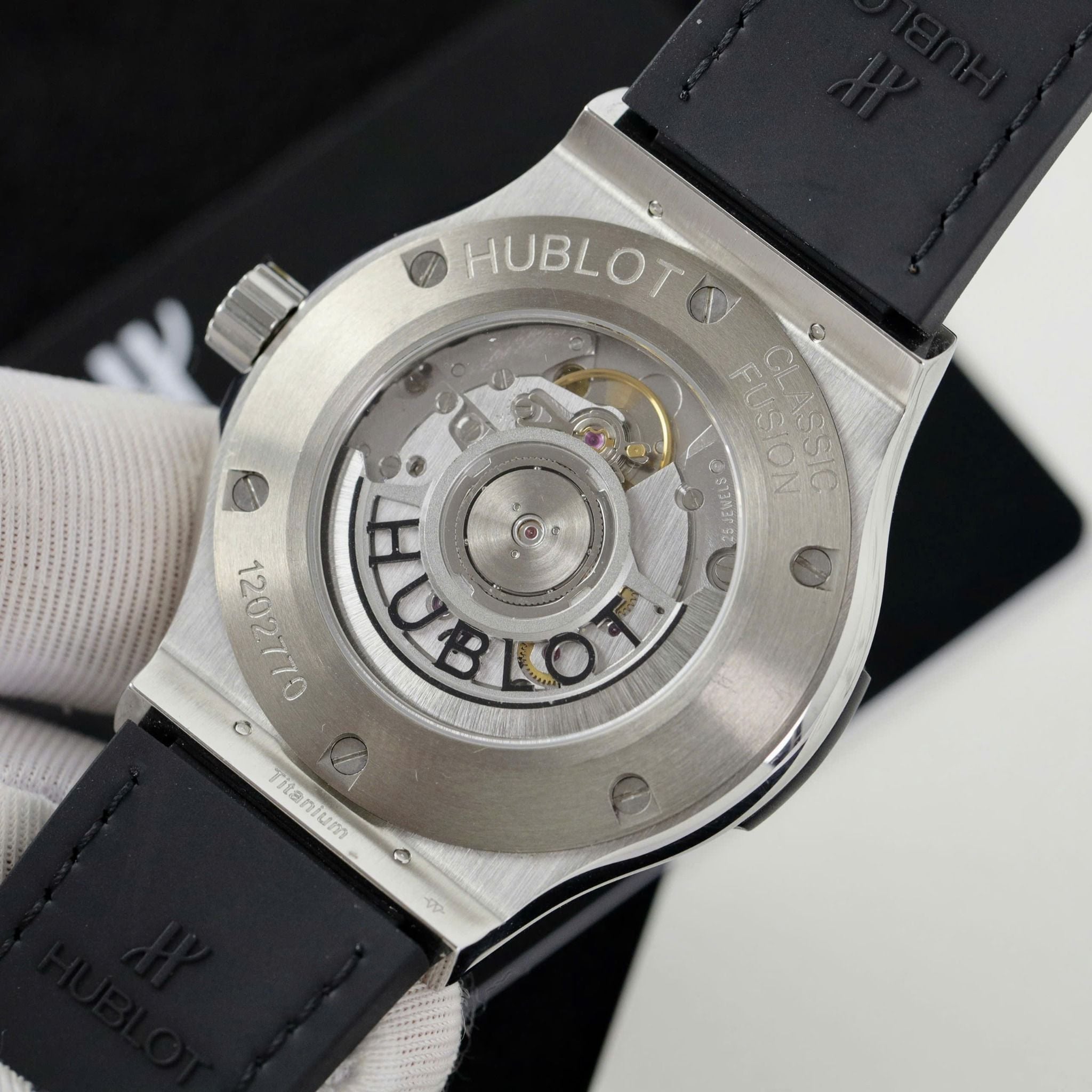 HUBLOT CLASSIC FUSION 42 MM - Đồng Hồ Hublot - Nam - DHNTT553
