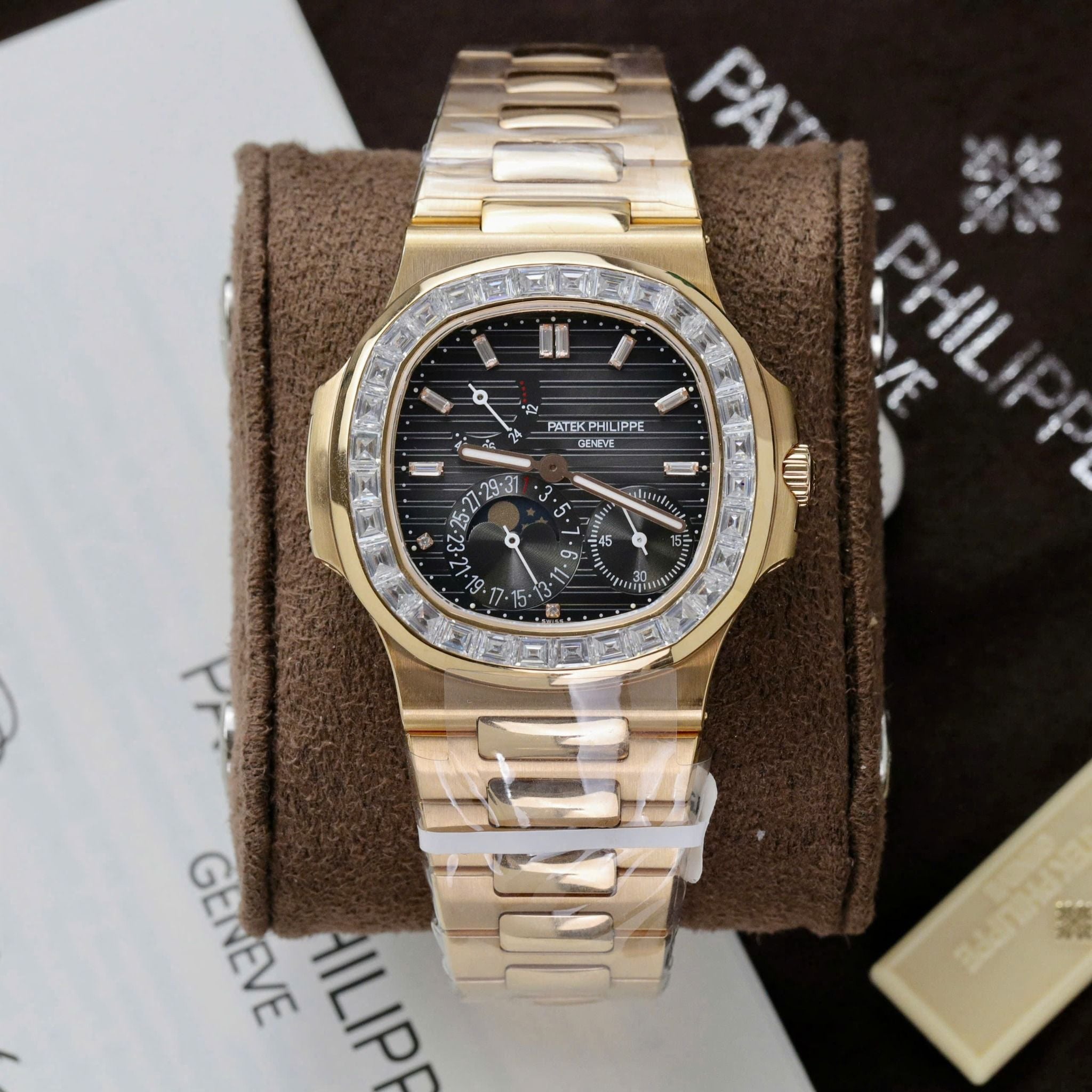 PATEK PHILIPPE NAUTILUS 40 MM - Đồng Hồ Patek Philippe - Nam - DHNTT1330