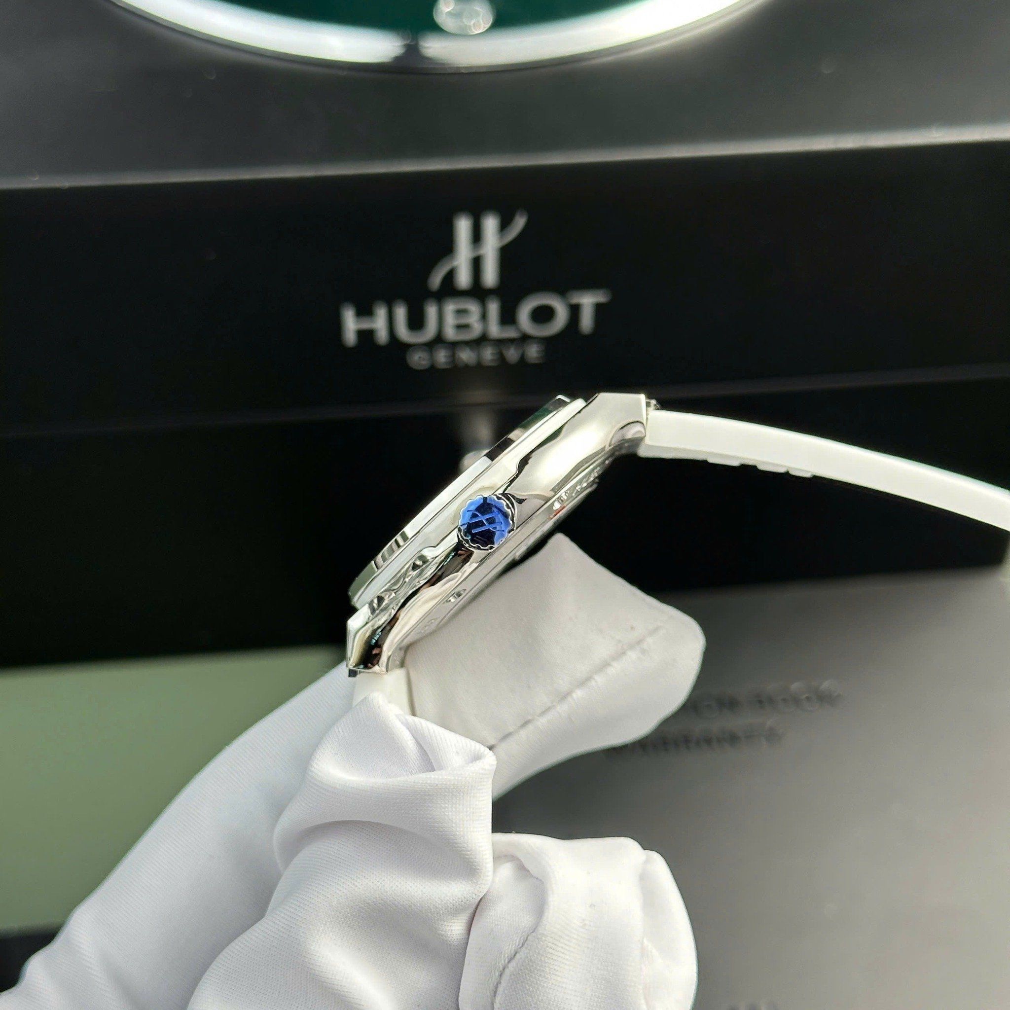 HUBLOT CLASSIC FUSION 33 MM - Đồng Hồ Hublot - Nữ - DHTT172