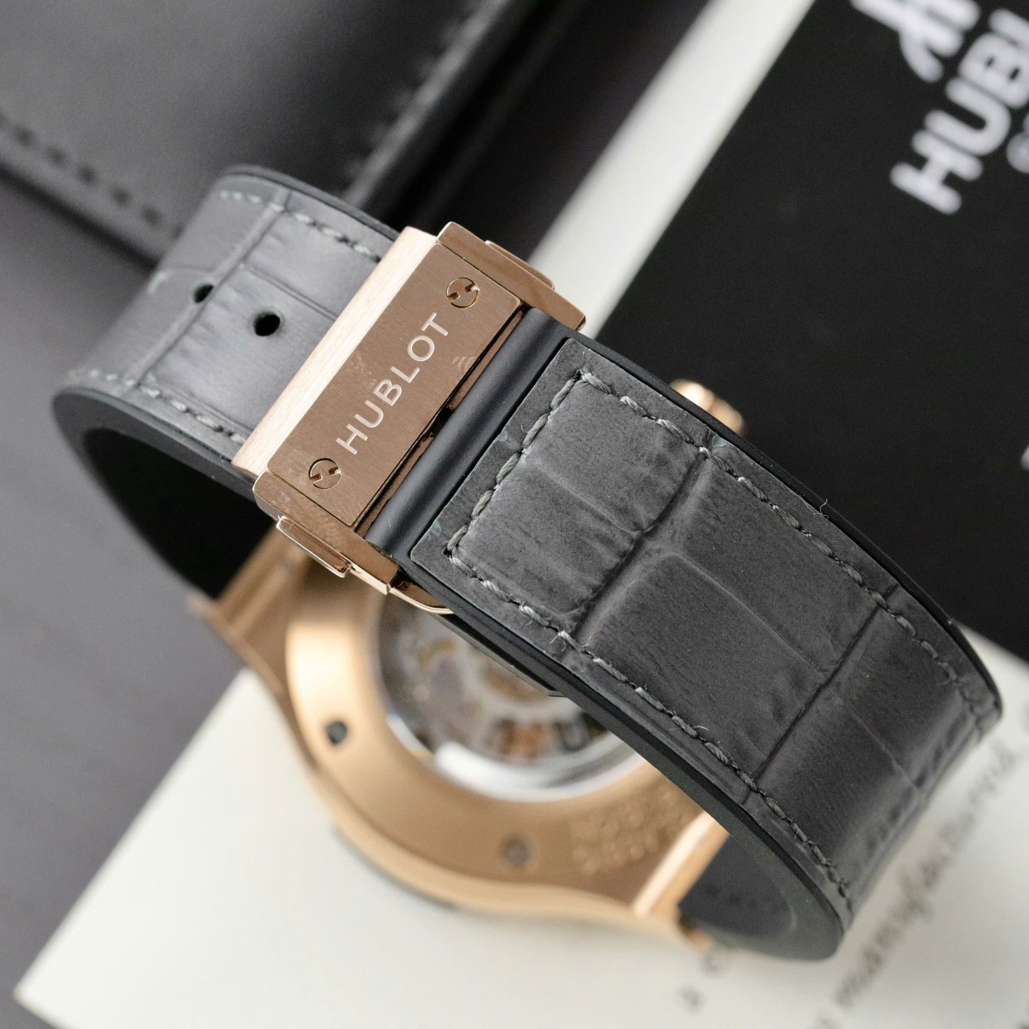 HUBLOT CLASSIC FUSION 42 MM - Đồng Hồ Hublot - Nam - DHNTT621