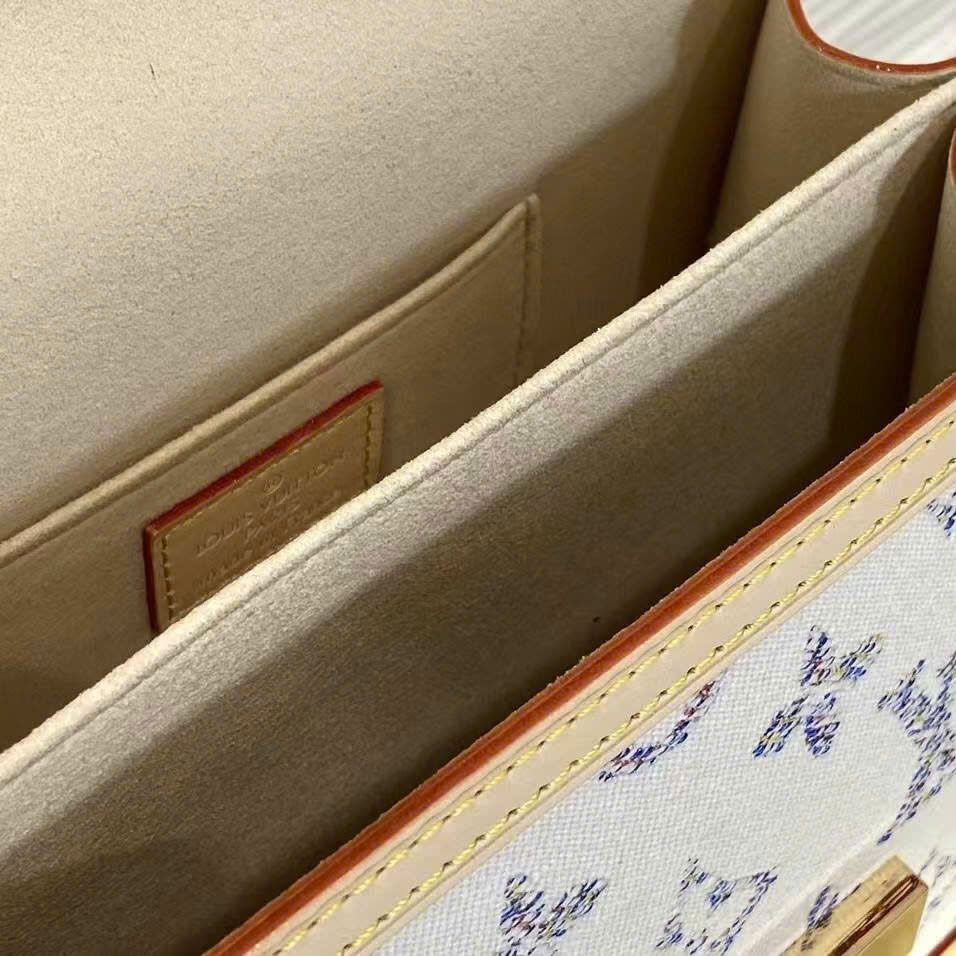 Túi Nữ Louis Vuitton - TNTT205