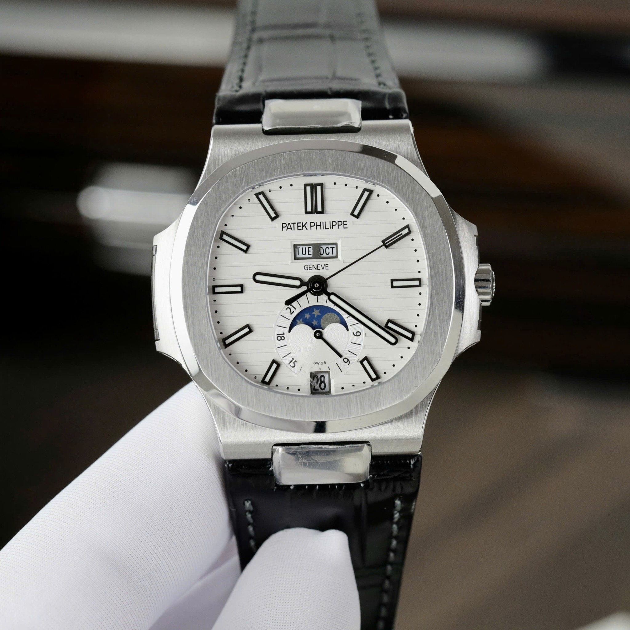 PATEK PHILIPPE NAUTILUS 40 MM - Đồng Hồ Patek Philippe - Nam - DHNTT556