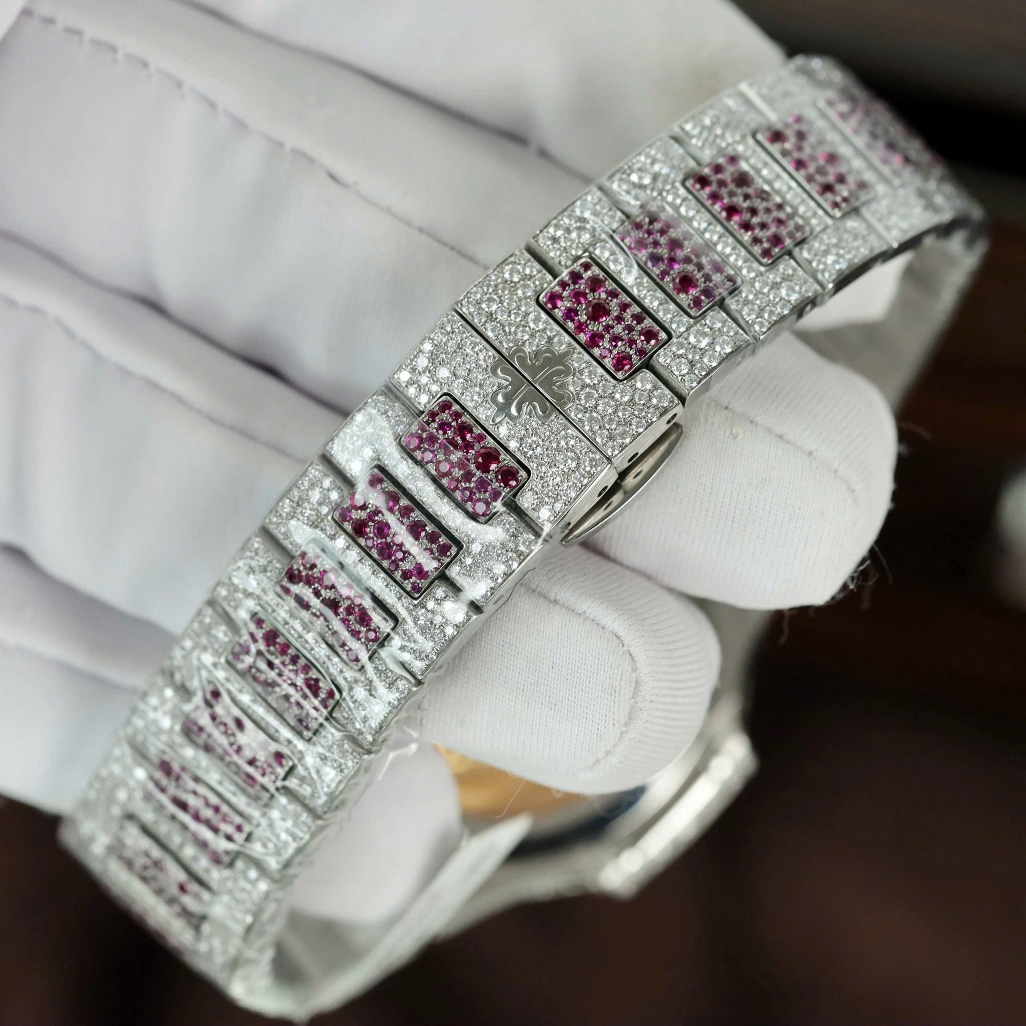 PATEK PHILIPPE NAUTILUS 35 MM - Đồng Hồ Patek Philippe - Nữ - DHTT597