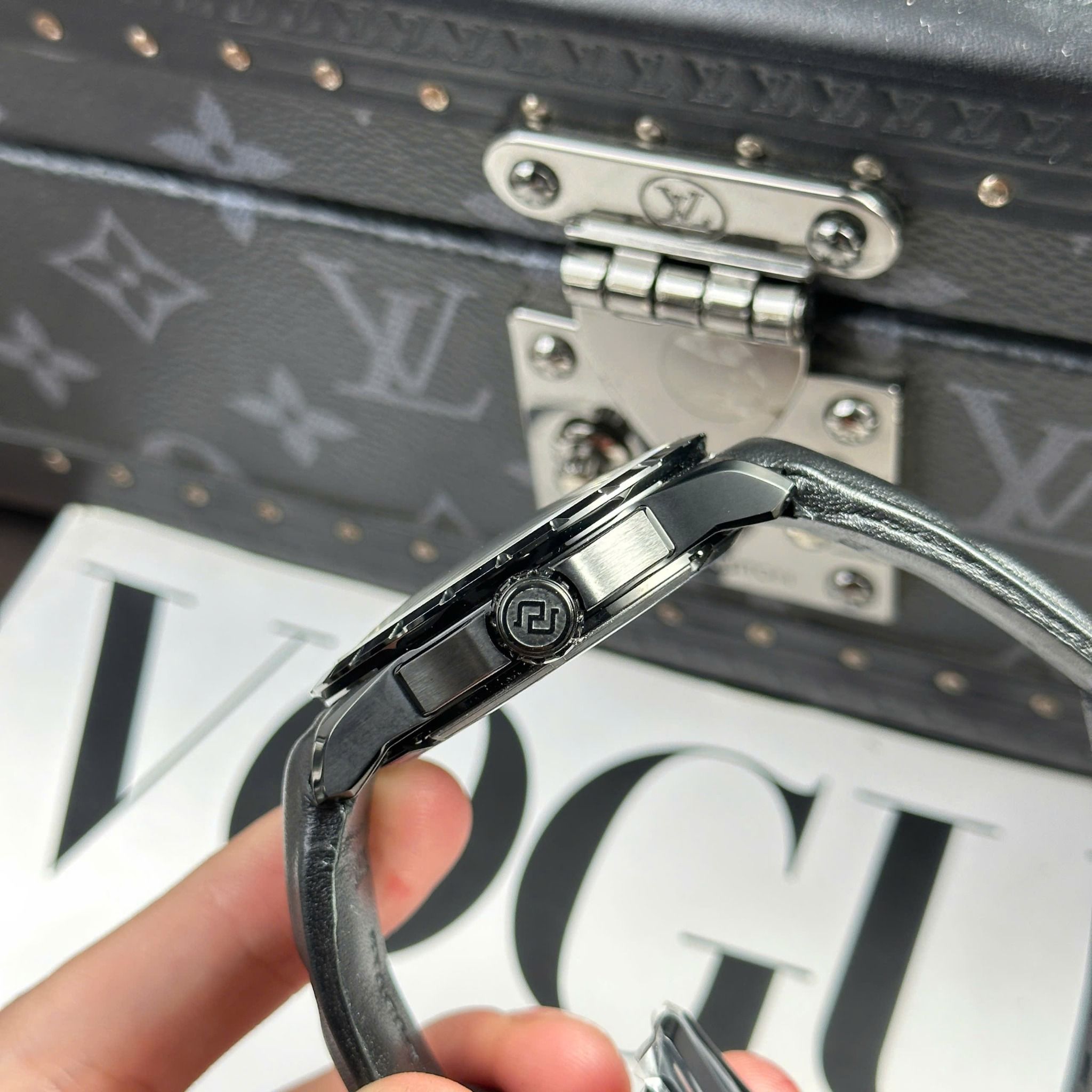 ROGER DUBUIS EXCALIBUR TOURBILLON 42 MM - Đồng Hồ Roger Dubuis - Nam - DHNTT1590