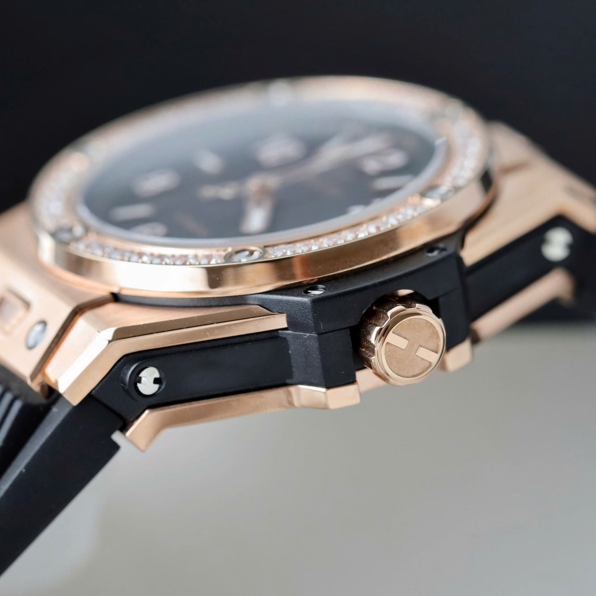 HUBLOT BIG BANG ONECLICK 39 MM - Đồng Hồ Hublot - Nữ - DHTT144