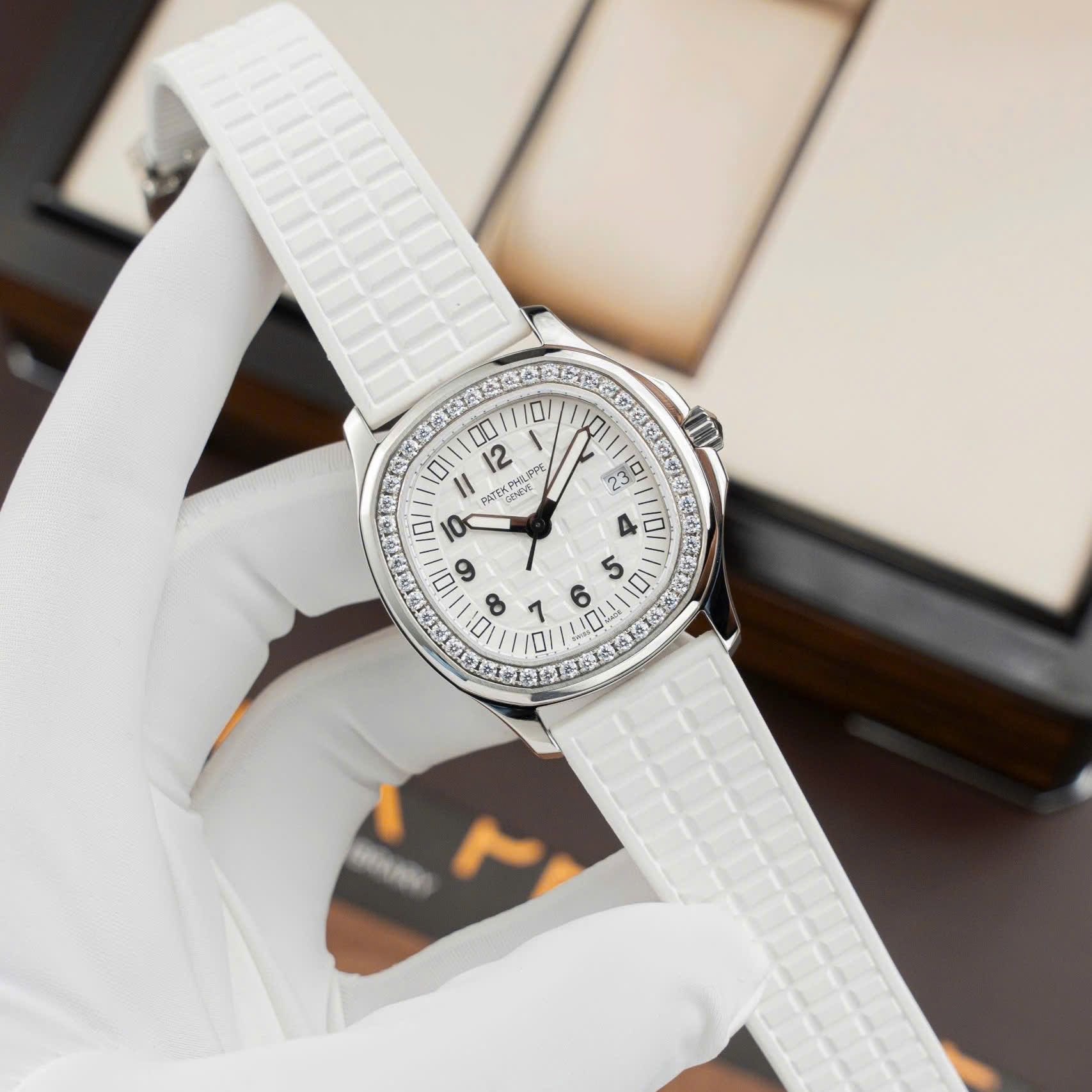 PATEK PHILIPPE AQUANAUT 36 MM - Đồng Hồ Patek Philippe - Nữ - DHTT545