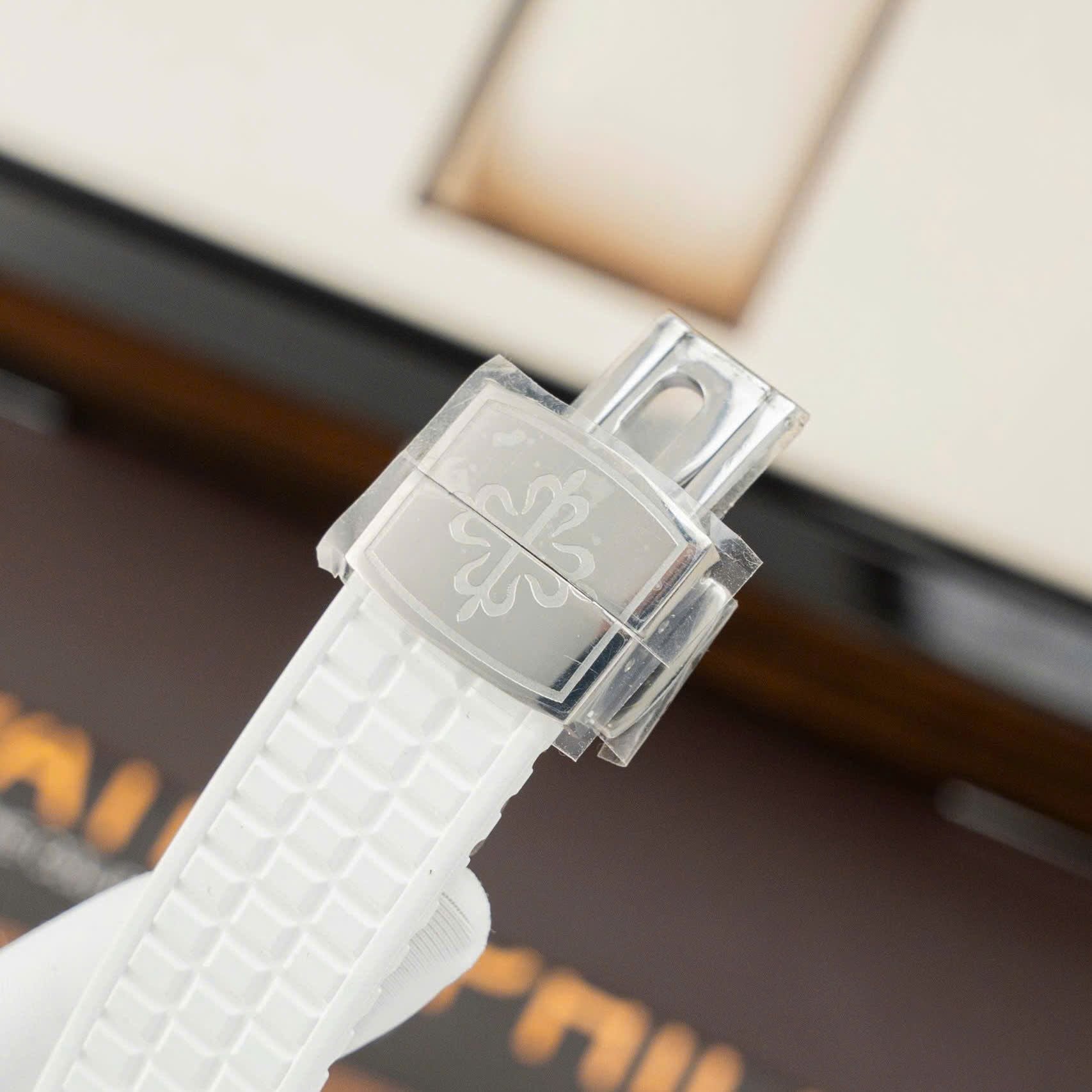 PATEK PHILIPPE AQUANAUT 36 MM - Đồng Hồ Patek Philippe - Nữ - DHTT545