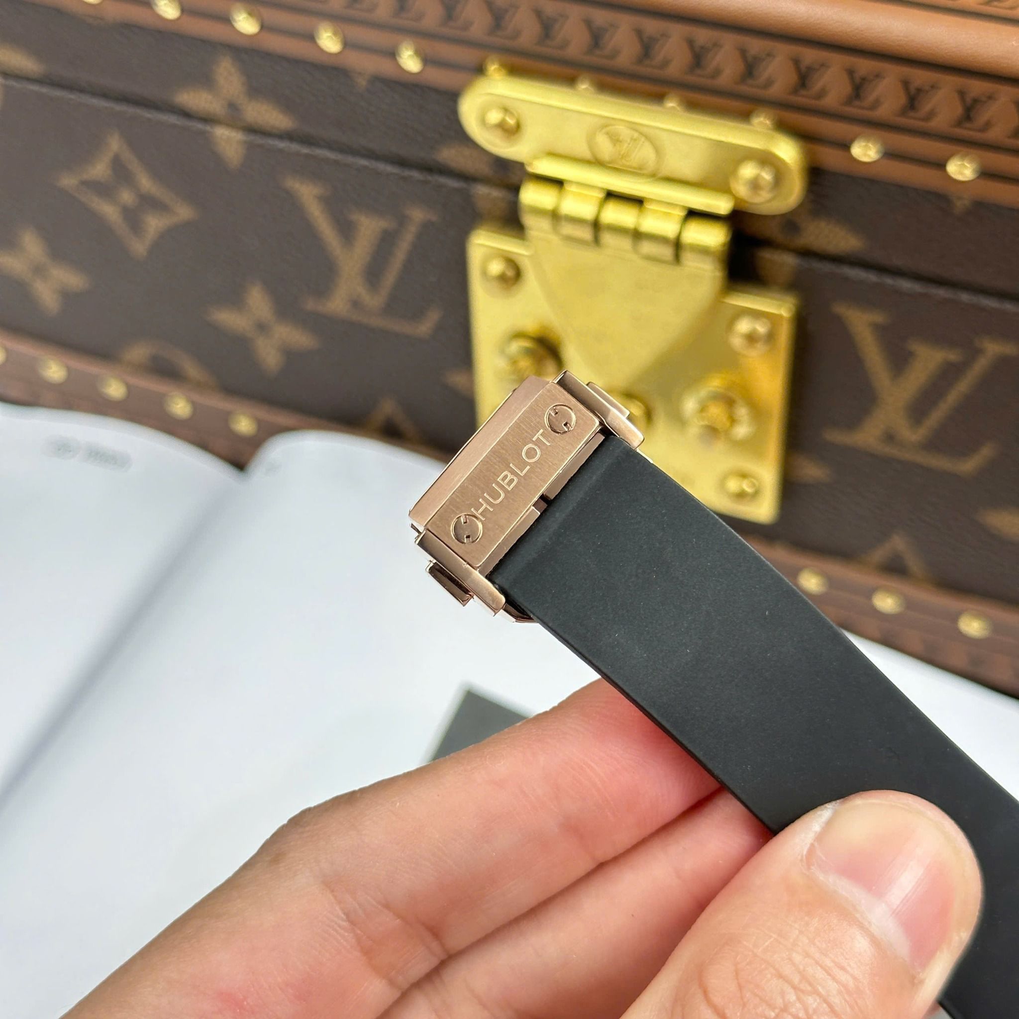 HUBLOT CLASSIC FUSION ORLINSKI 40 MM - Đồng Hồ Hublot - Nữ - DHTT539