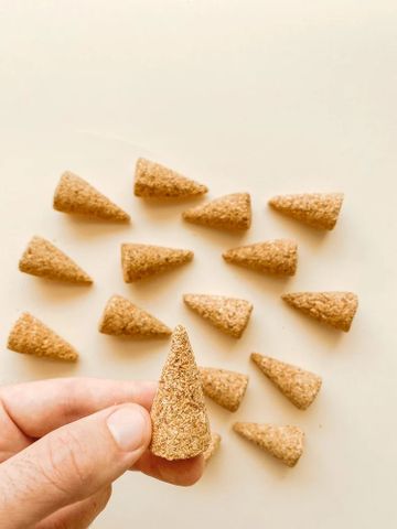 Nụ Palo Santo Nhập 12 Nụ