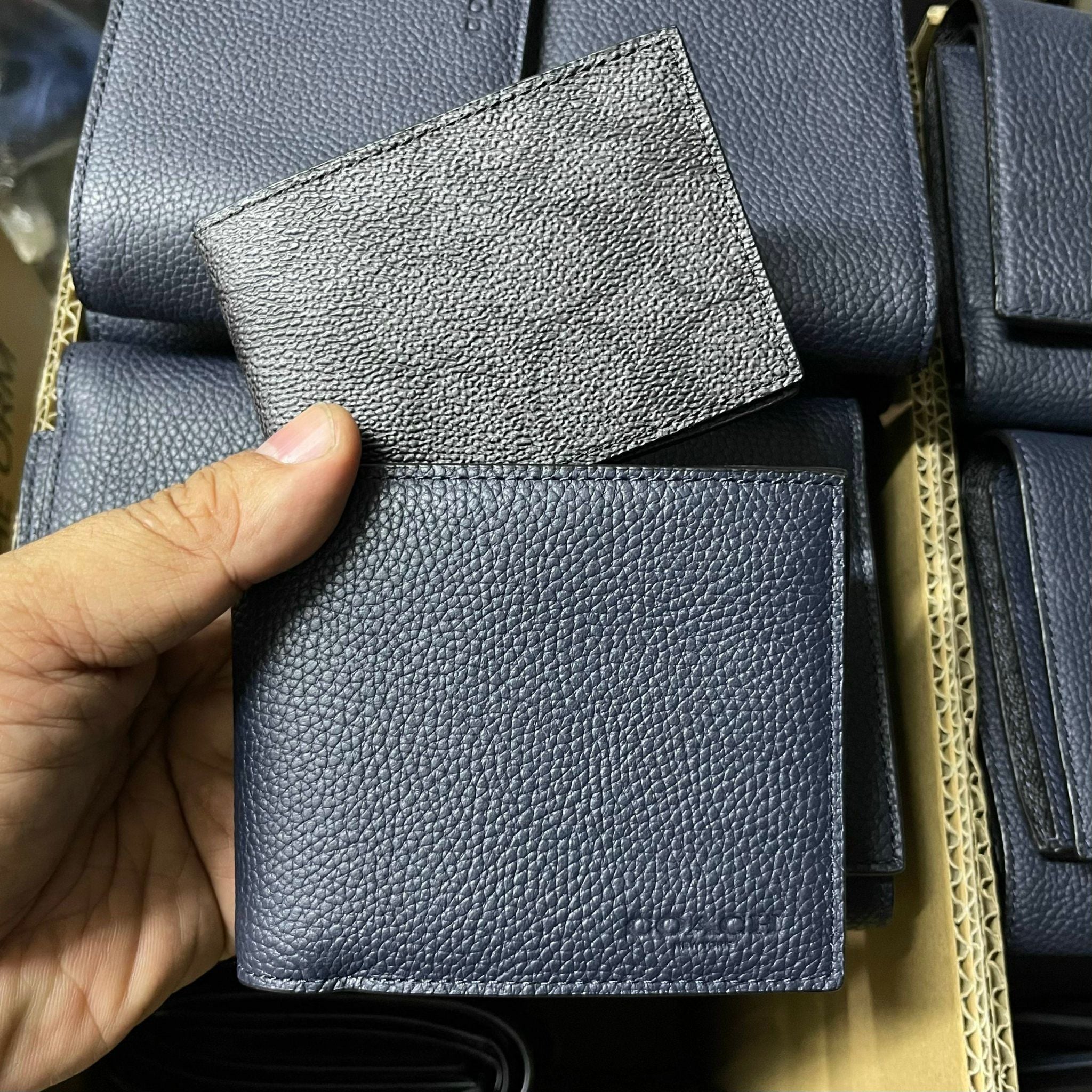  03966 - HÀNG CHÍNH HÃNG - VÍ COACH Nam NGẮN 850K - 3 in 1 