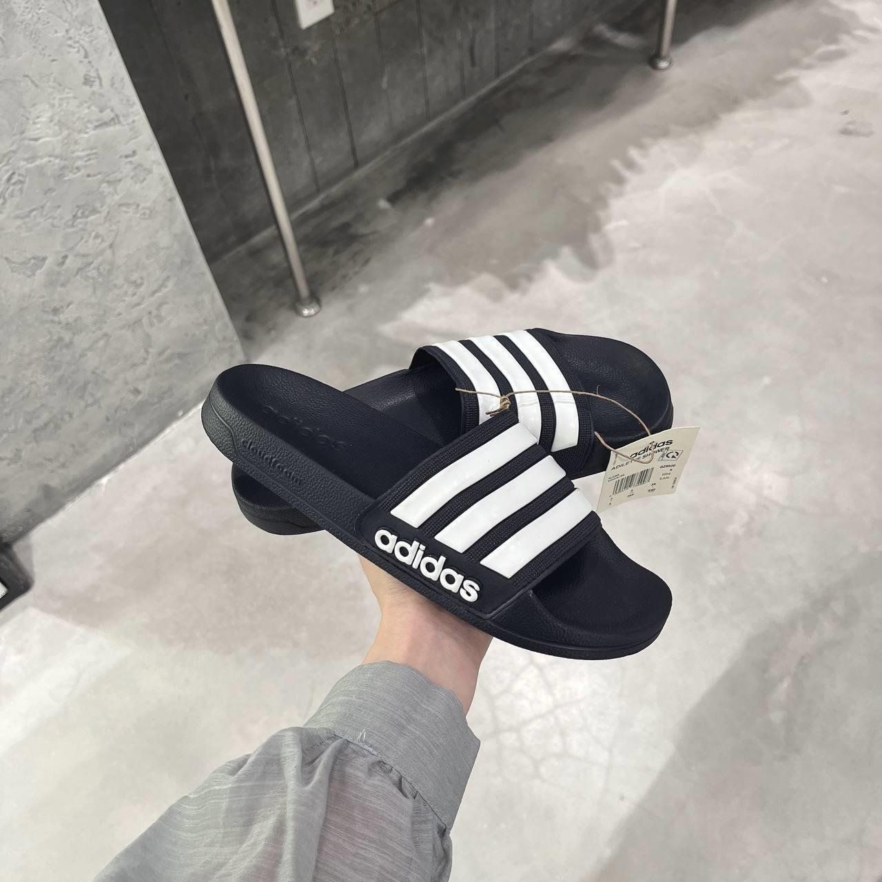  1089 - HÀNG CHÍNH HÃNG - DÉP ADIDAS LITE - NAVY SỌC TRẮNG - Code: AQ1703 