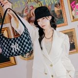  0398 - HÀNG CHÍNH HÃNG - TÚI MLB MONOGRAM HOBO BAG NEW YORK - ĐEN - CODE: 3ABQS012N-50BKS 