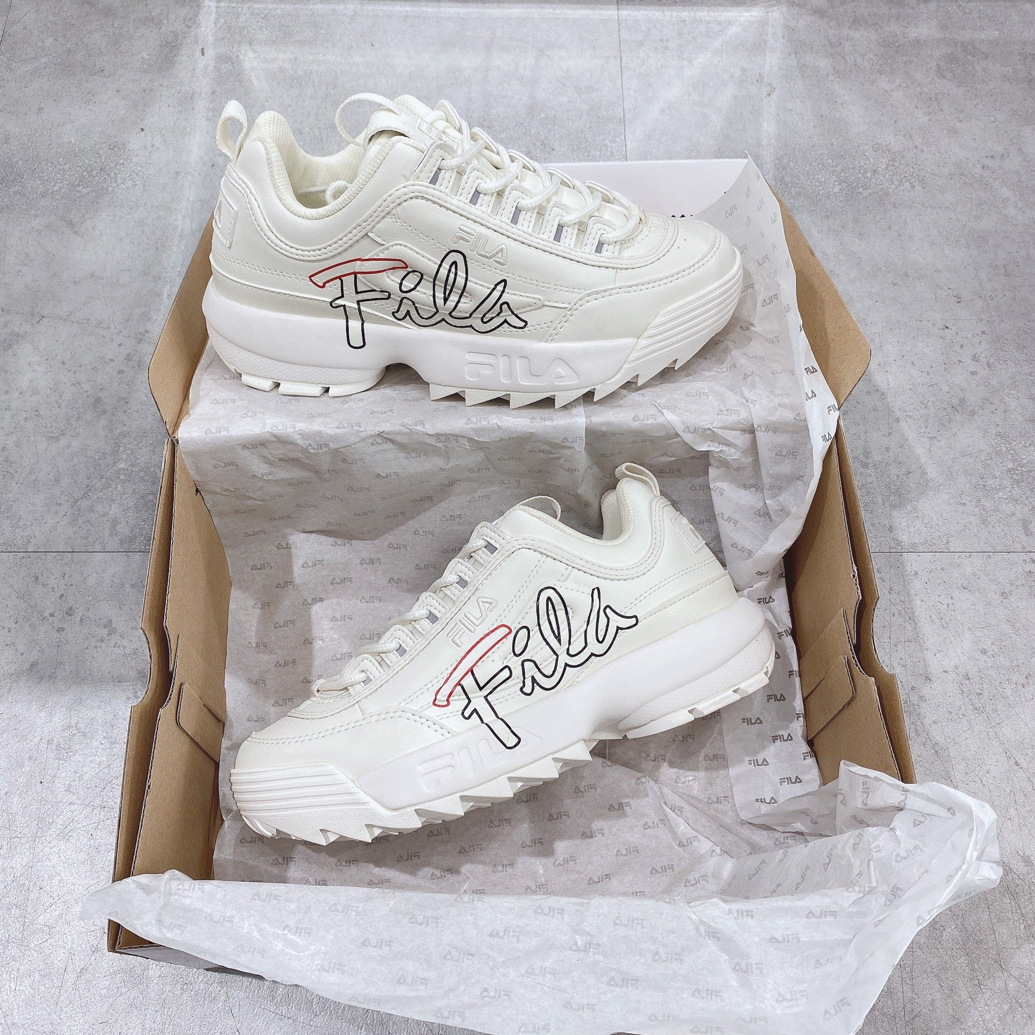  0135 - HÀNG CHÍNH HÃNG - GIÀY FILA DISRUPTOR 2 SCRIPT - *LOGO MỜ* - 2021** - Code: 1FM00863 113 