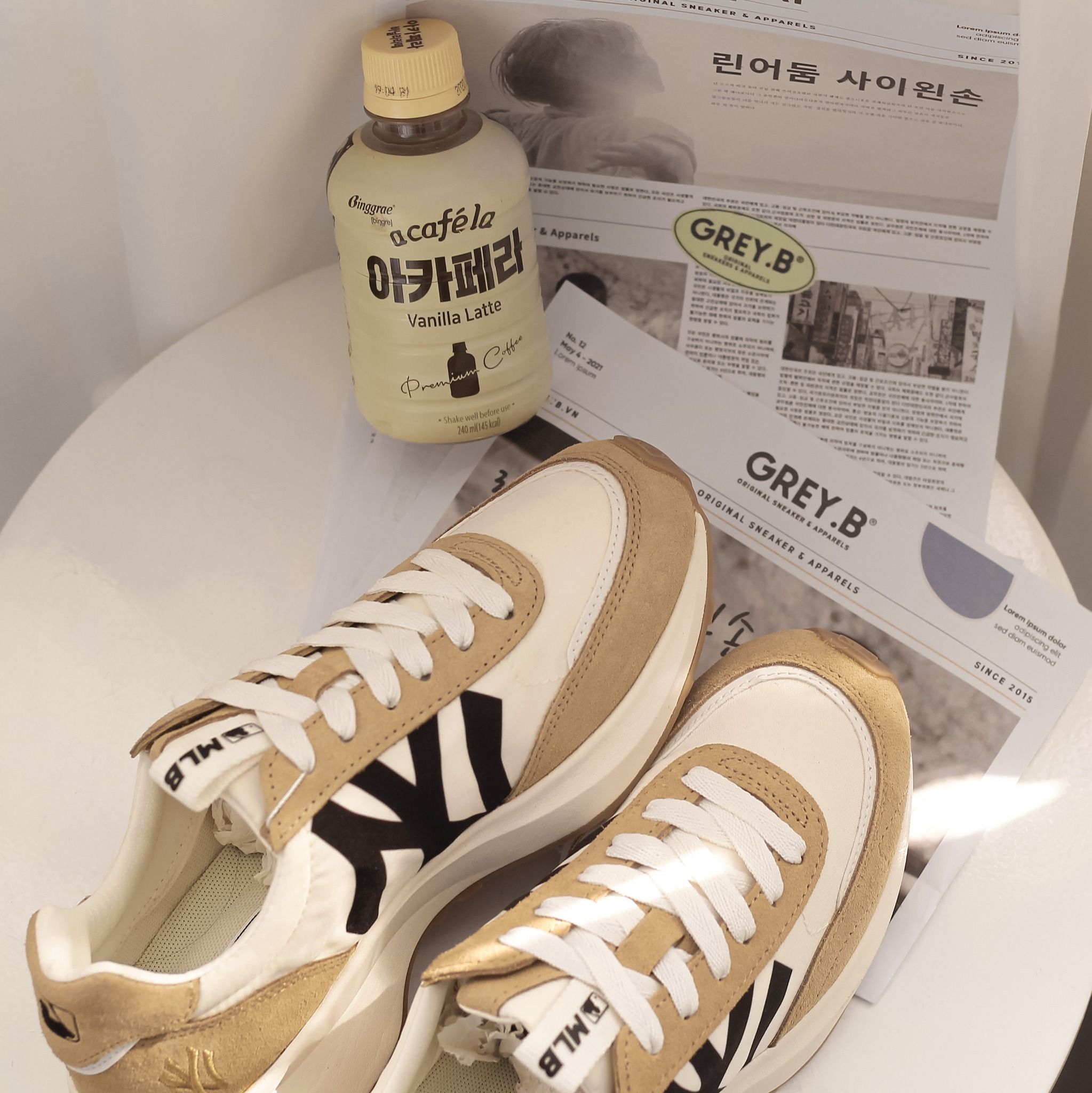  0247 - HÀNG CHÍNH HÃNG - GIÀY MLB CHUNKY JOGGER NEW YORK YANKEES - *BEIGE* - 2022** - Code: 32SHX1111-50b 