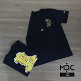  0629 - HÀNG CHÍNH HÃNG - ÁO THUN NEW ERA x BTS - LOGO B VÀNG - MÀU ĐEN - *BLACK* - Code: 13277226 