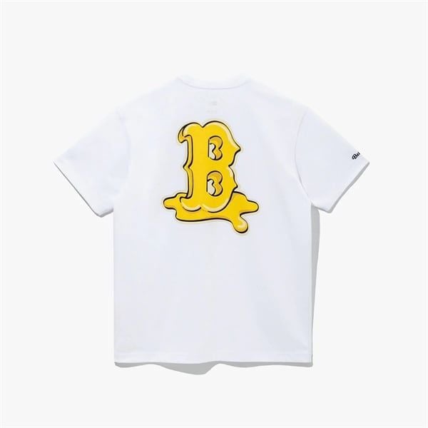  0686 - HÀNG CHÍNH HÃNG - ÁO THUN NEW ERA X BTS - LOGO B VÀNG TRẮNG - *WHITE* - Code: 13277225 
