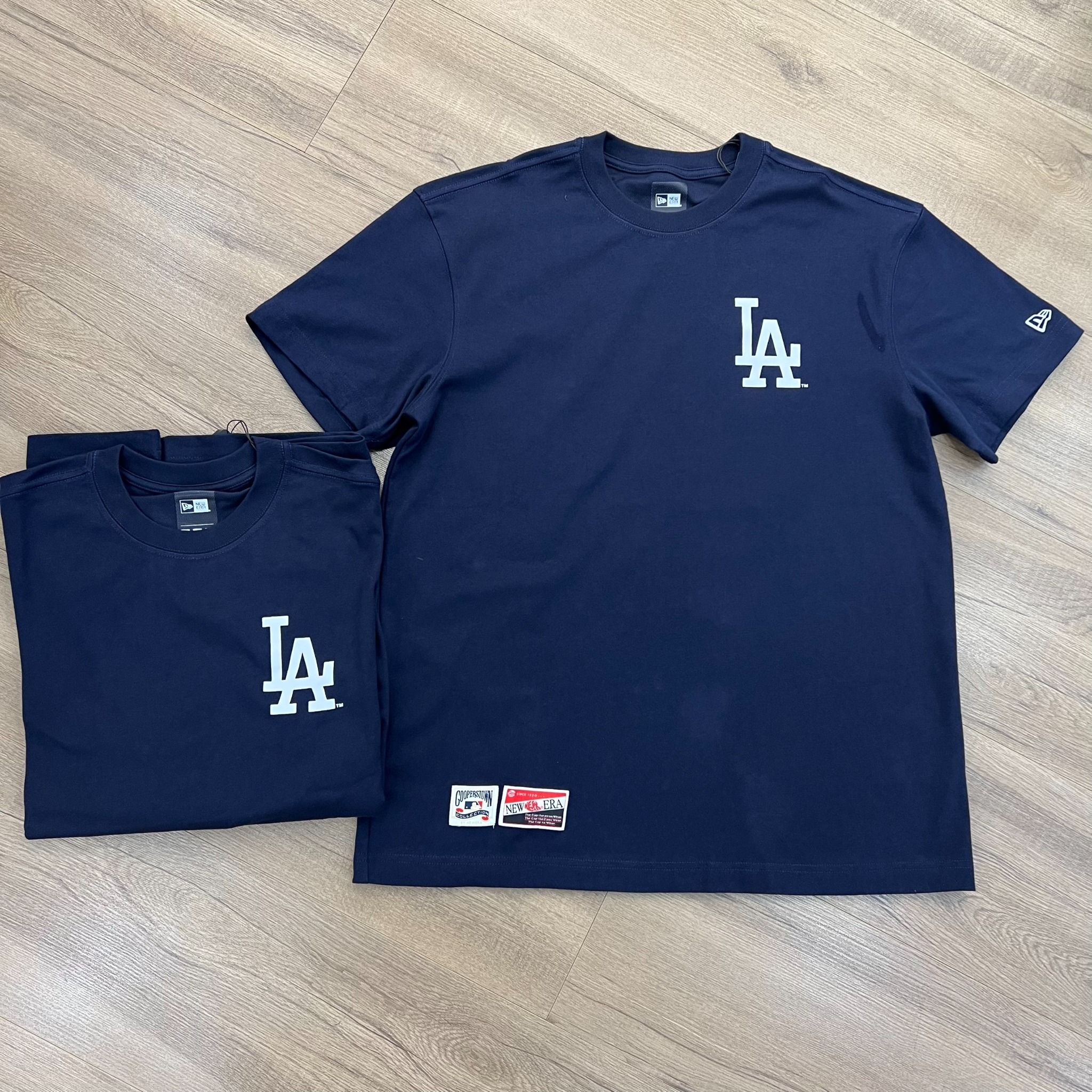  0665 - HÀNG CHÍNH HÃNG - ÁO THUN NEW ERA - COOPERLIST LA XANH - *NAVY* - Code: 12715357 