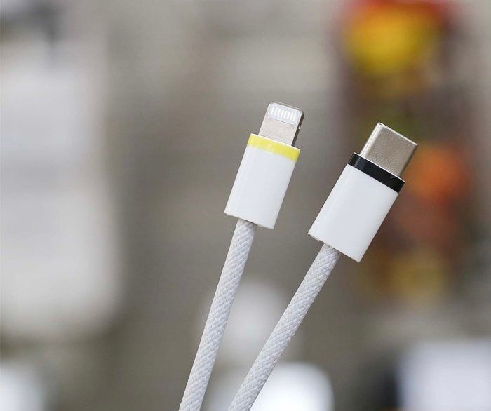  0230 - *HÀNG CHÍNH HÃNG* Dây Sạc Bọc Dù Apple Trắng - TypeC to Lightning - Auth 