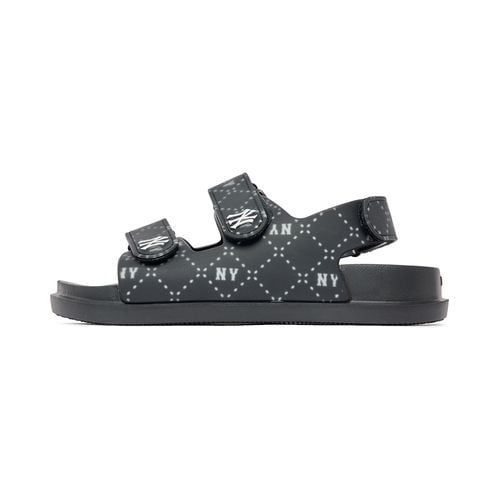  1036 - HÀNG CHÍNH HÃNG -  GIÀY SANDAL MLB -  DIA NY ĐEN - QUAI NHỰA - CODE : 3ASDCSD33-50BKS 