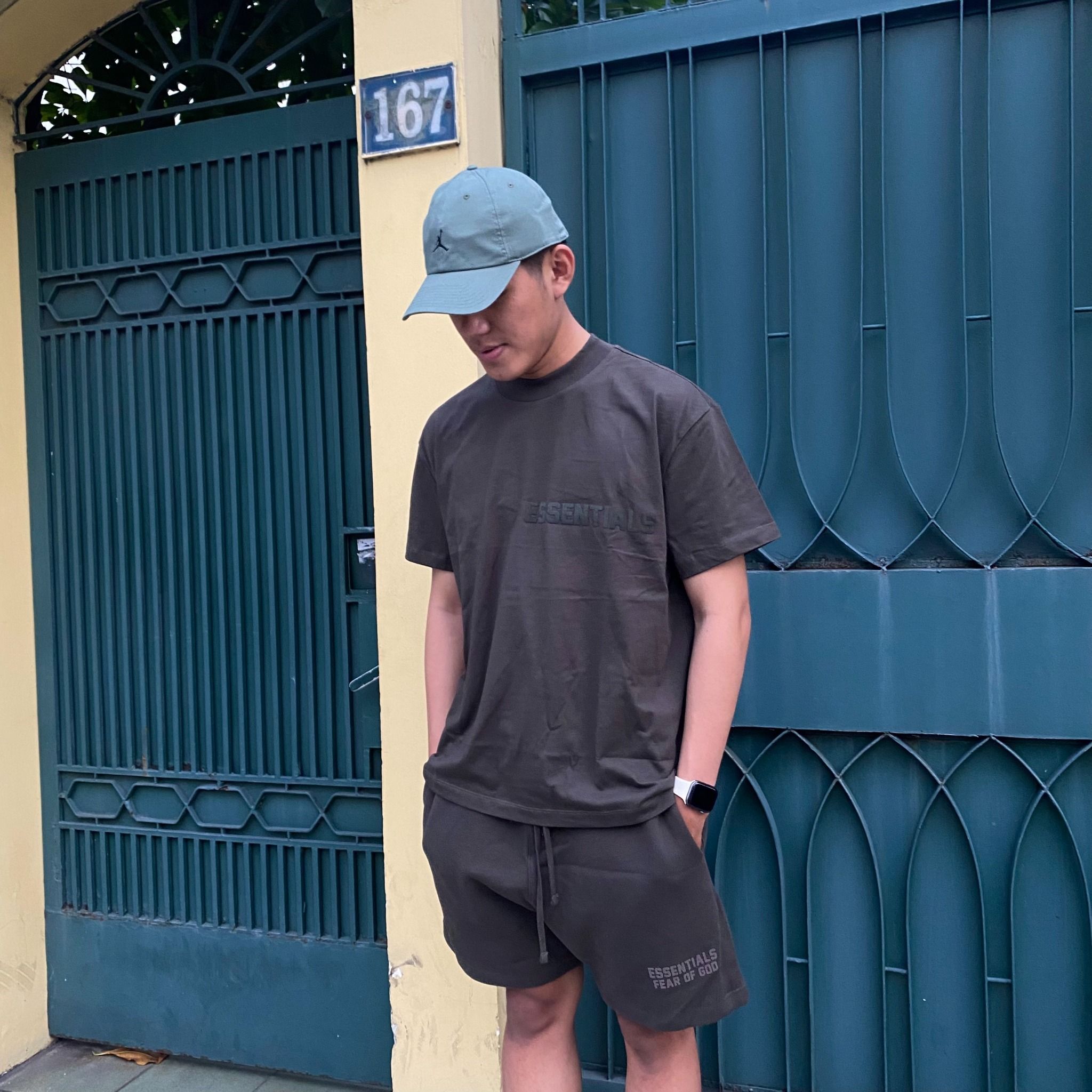  0766 - HÀNG CHÍNH HÃNG - ÁO THUN TEE ESSENTIAL FOG - *RÊU ĐẬM* - SEASON 22 