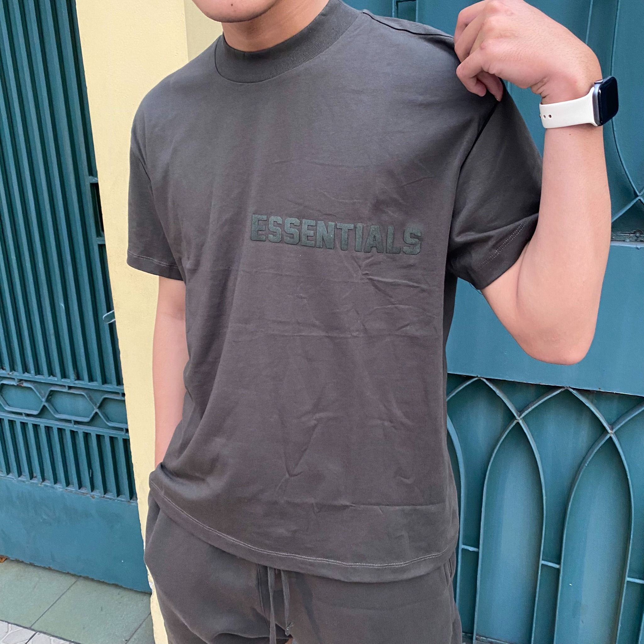  0766 - HÀNG CHÍNH HÃNG - ÁO THUN TEE ESSENTIAL FOG - *RÊU ĐẬM* - SEASON 22 
