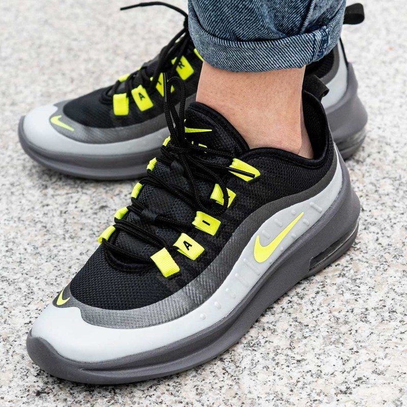 air max axis running